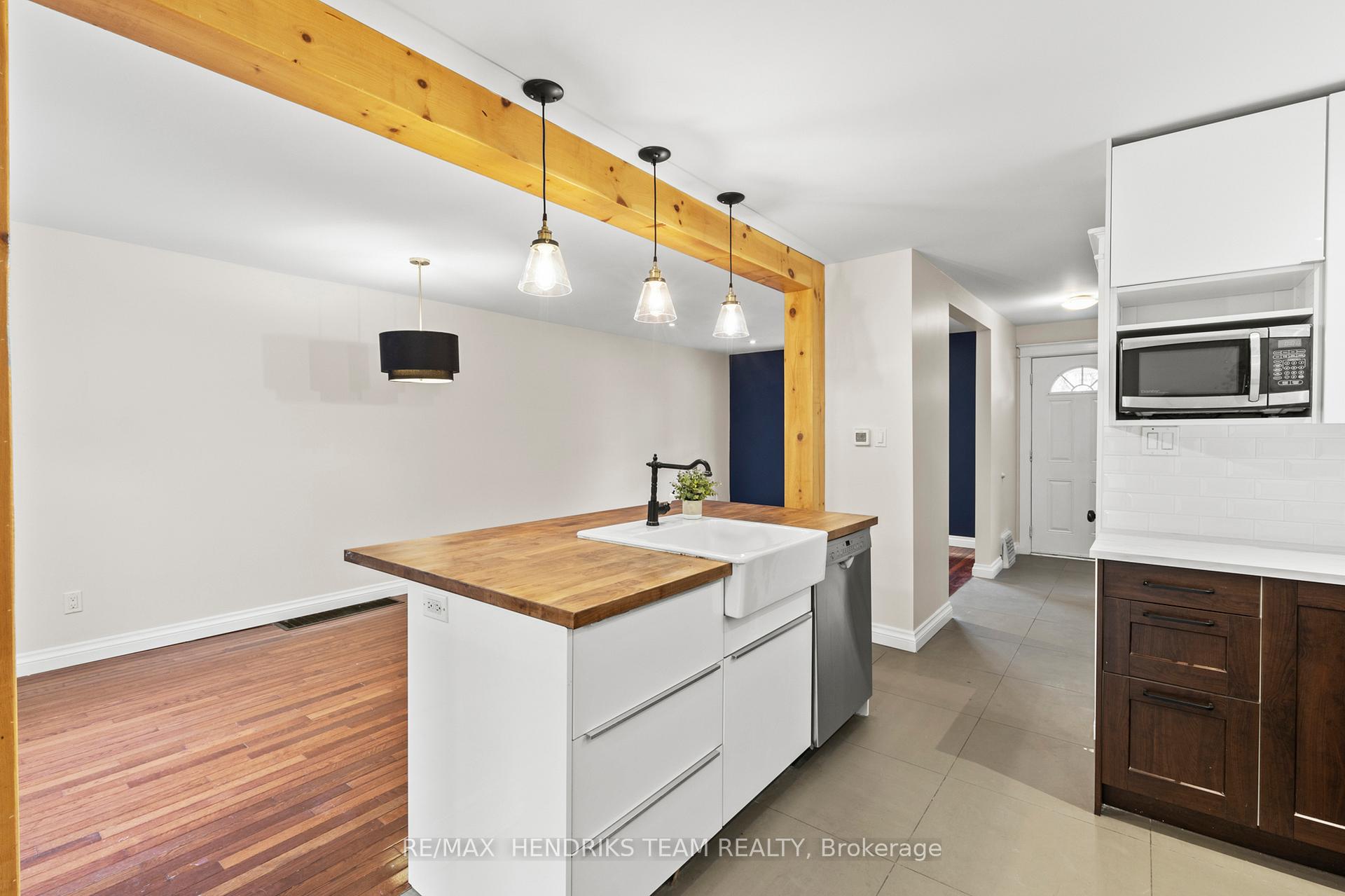Photo 27 of 102 Lowell Avenue, St. Catharines, Downtown — HOMEH