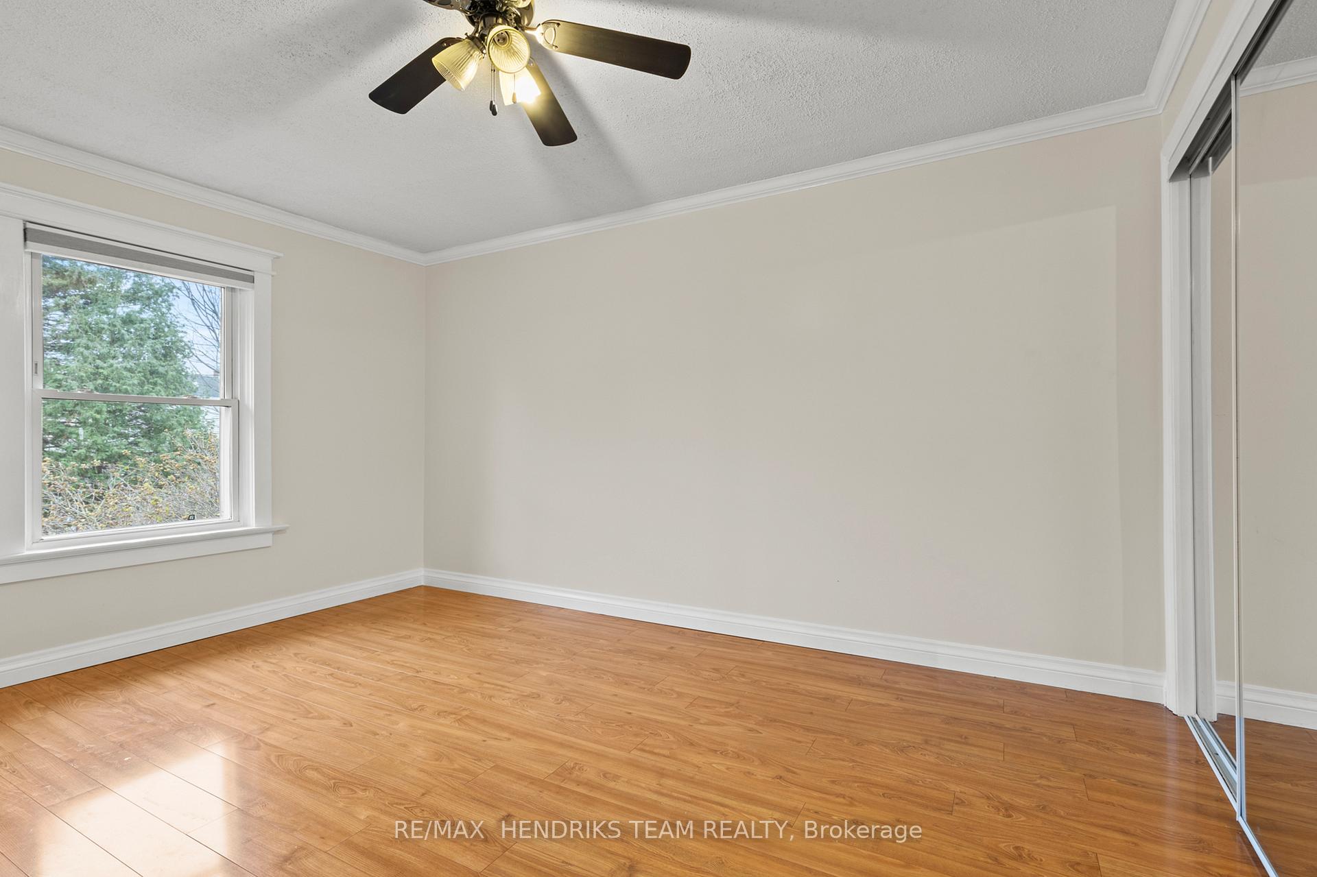 Photo 30 of 102 Lowell Avenue, St. Catharines, Downtown — HOMEH