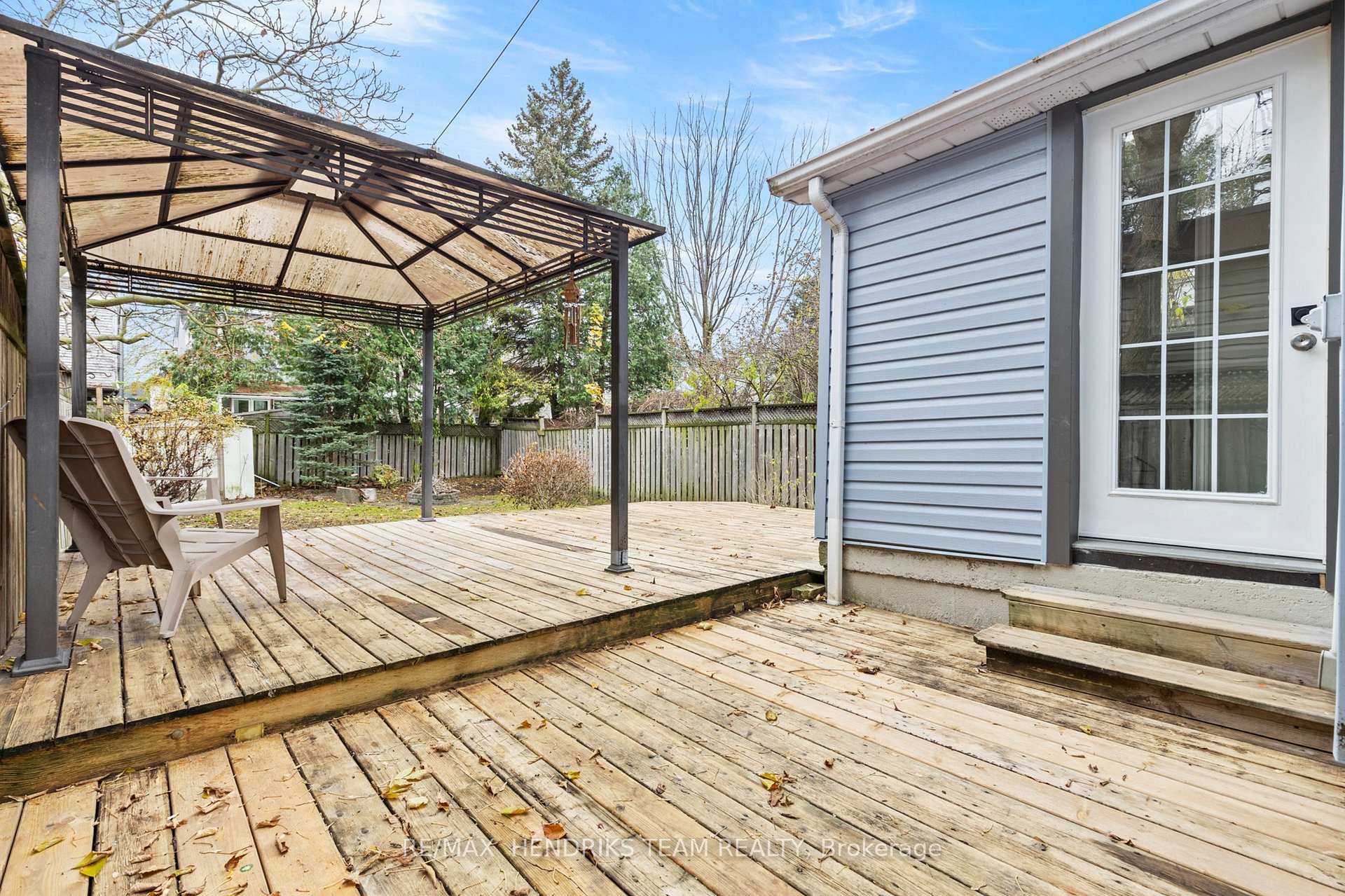 Photo 32 of 102 Lowell Avenue, St. Catharines, Downtown — HOMEH
