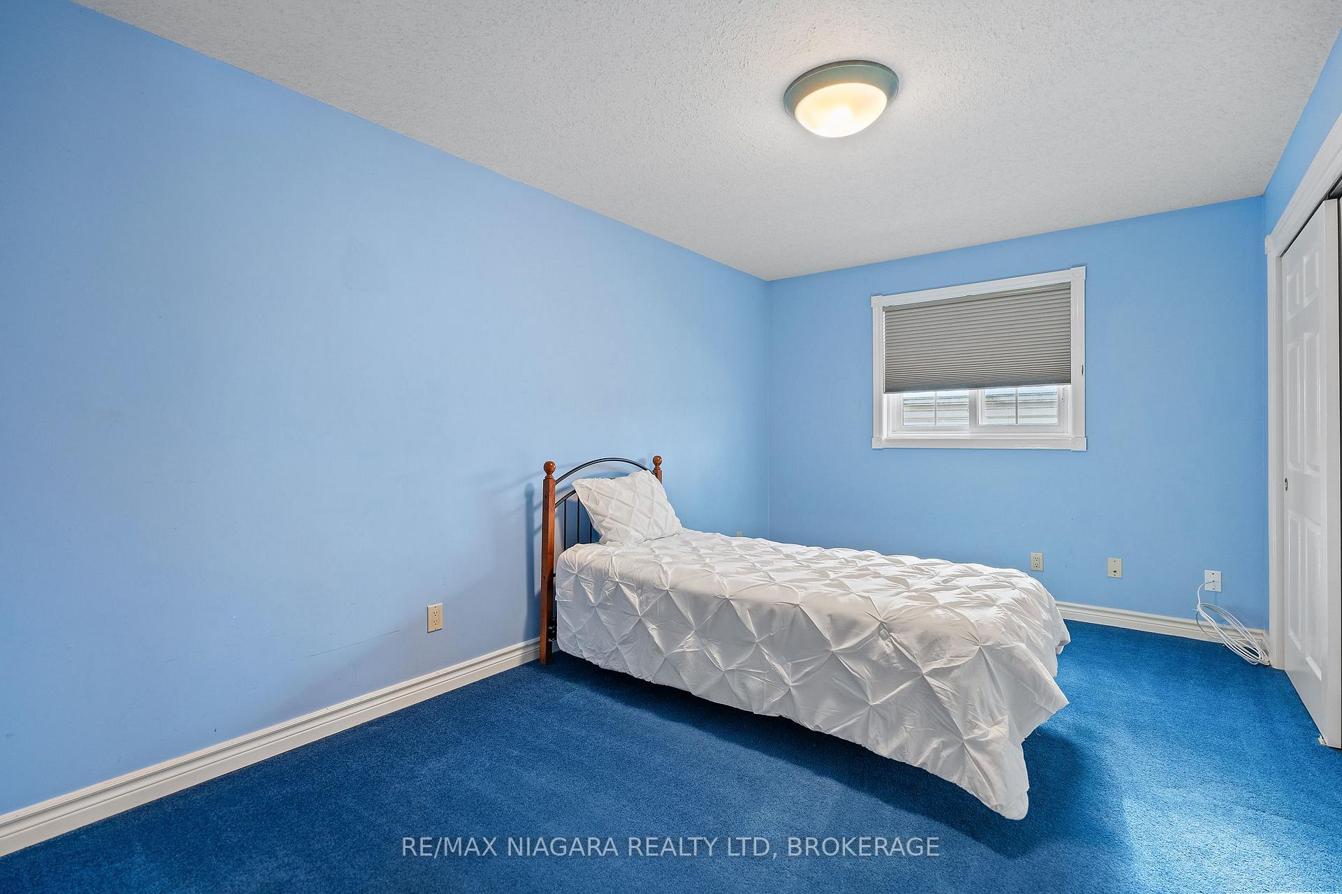 Photo 19 of 9 1/2 Greenock Circle, St. Catharines, Western Hill — HOMEH