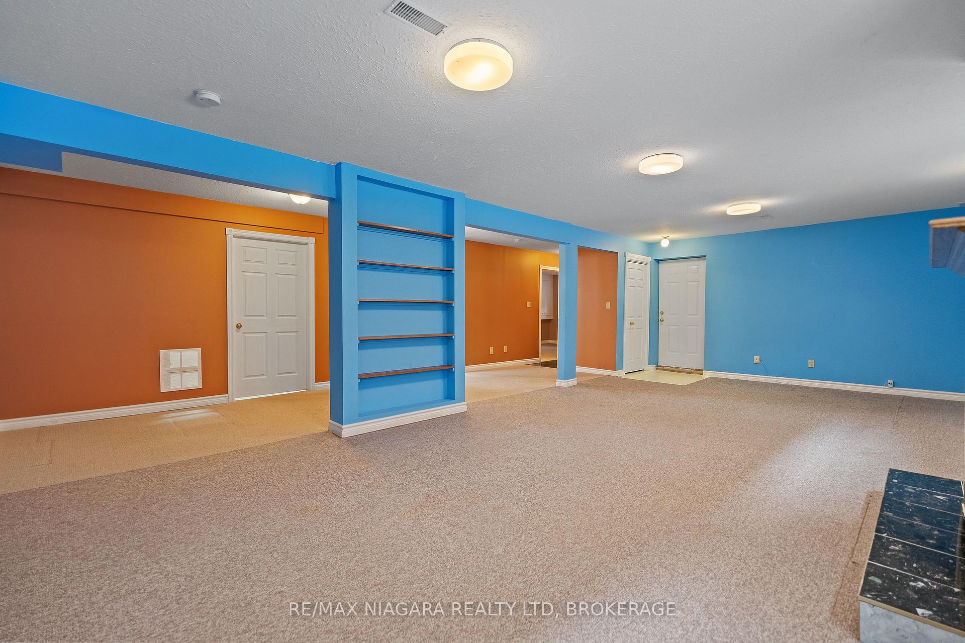 Photo 24 of 9 1/2 Greenock Circle, St. Catharines, Western Hill — HOMEH