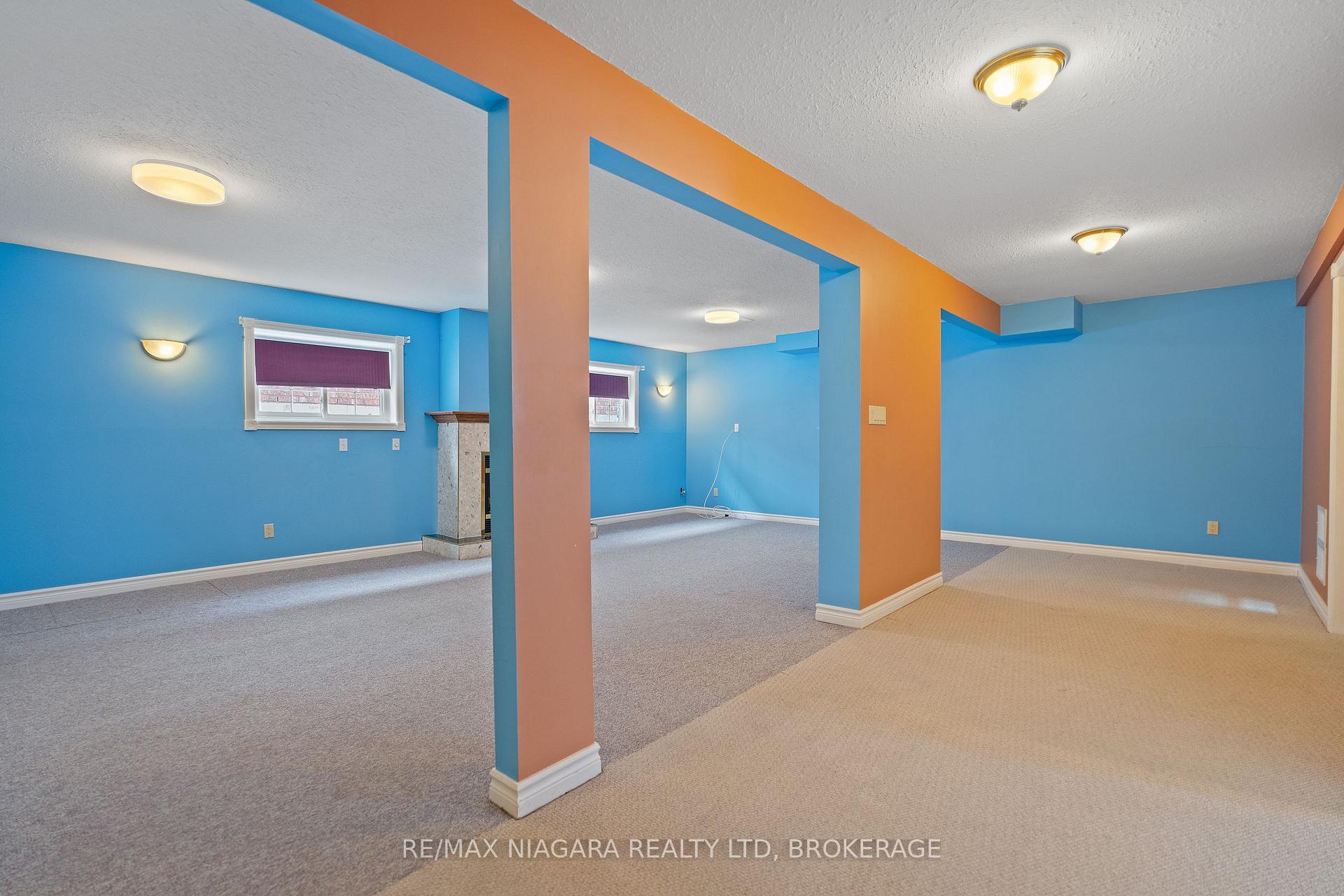 Photo 26 of 9 1/2 Greenock Circle, St. Catharines, Western Hill — HOMEH