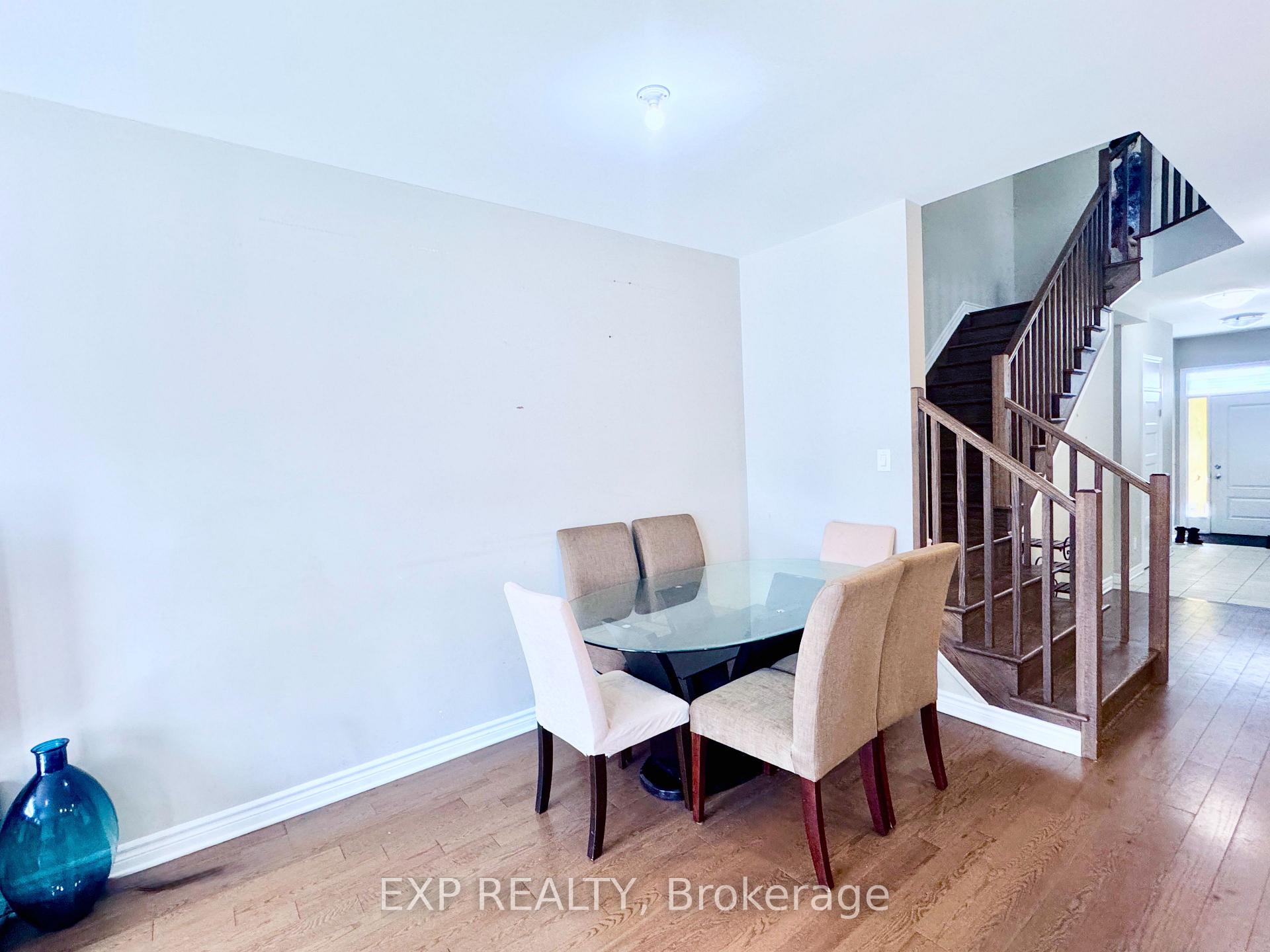 Photo 2 of 534 Muscari Street, Ottawa, Blossom Park/Kemp Park/Findlay Creek — HOMEH