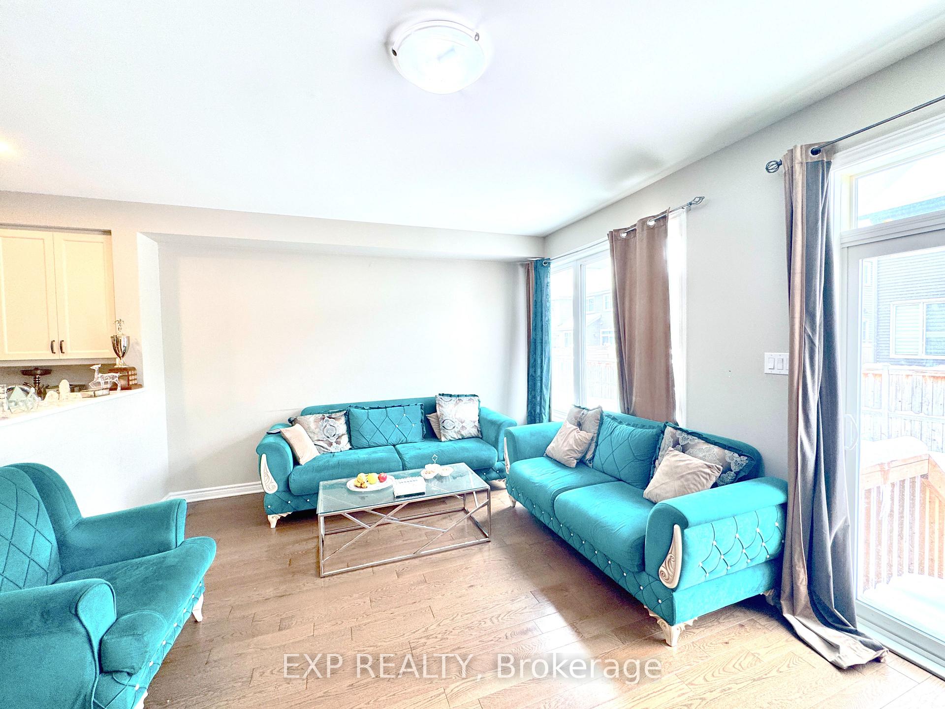 Photo 4 of 534 Muscari Street, Ottawa, Blossom Park/Kemp Park/Findlay Creek — HOMEH