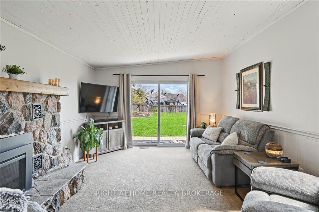 Photo 11 of 31 Taylor Crescent, Hamilton, Greensville — HOMEH