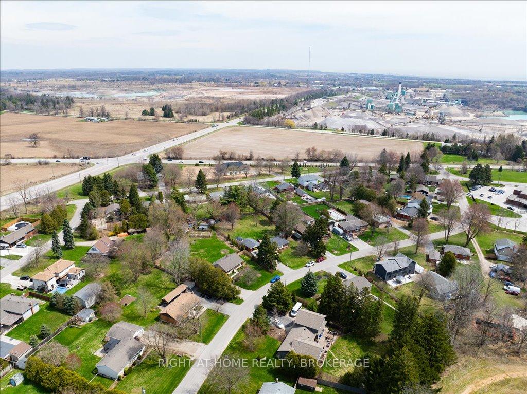 Photo 81 of 31 Taylor Crescent, Hamilton, Greensville — HOMEH