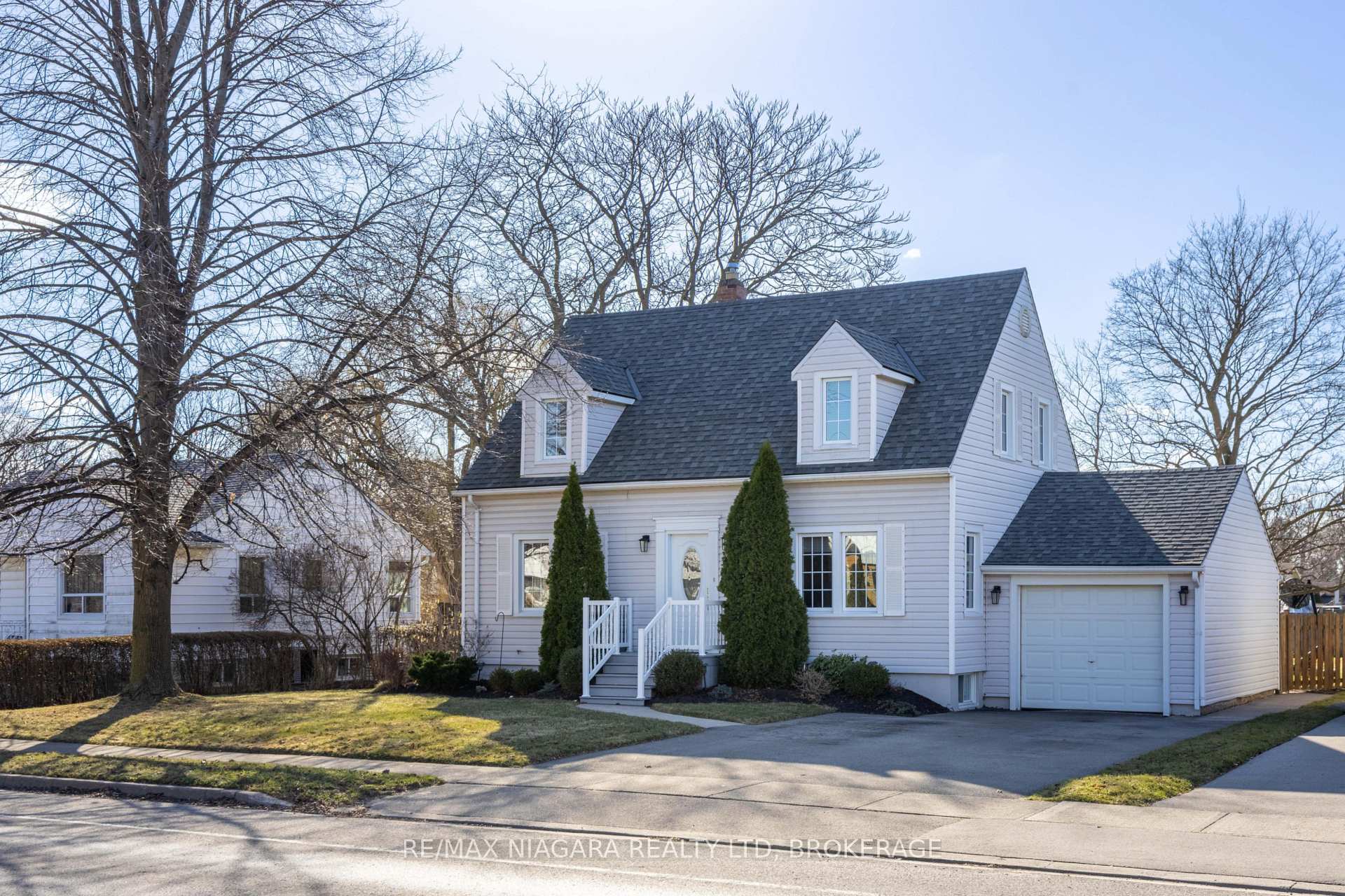 Photo 2 of 368 Linwell Road, St. Catharines, Vine/Linwell — HOMEH