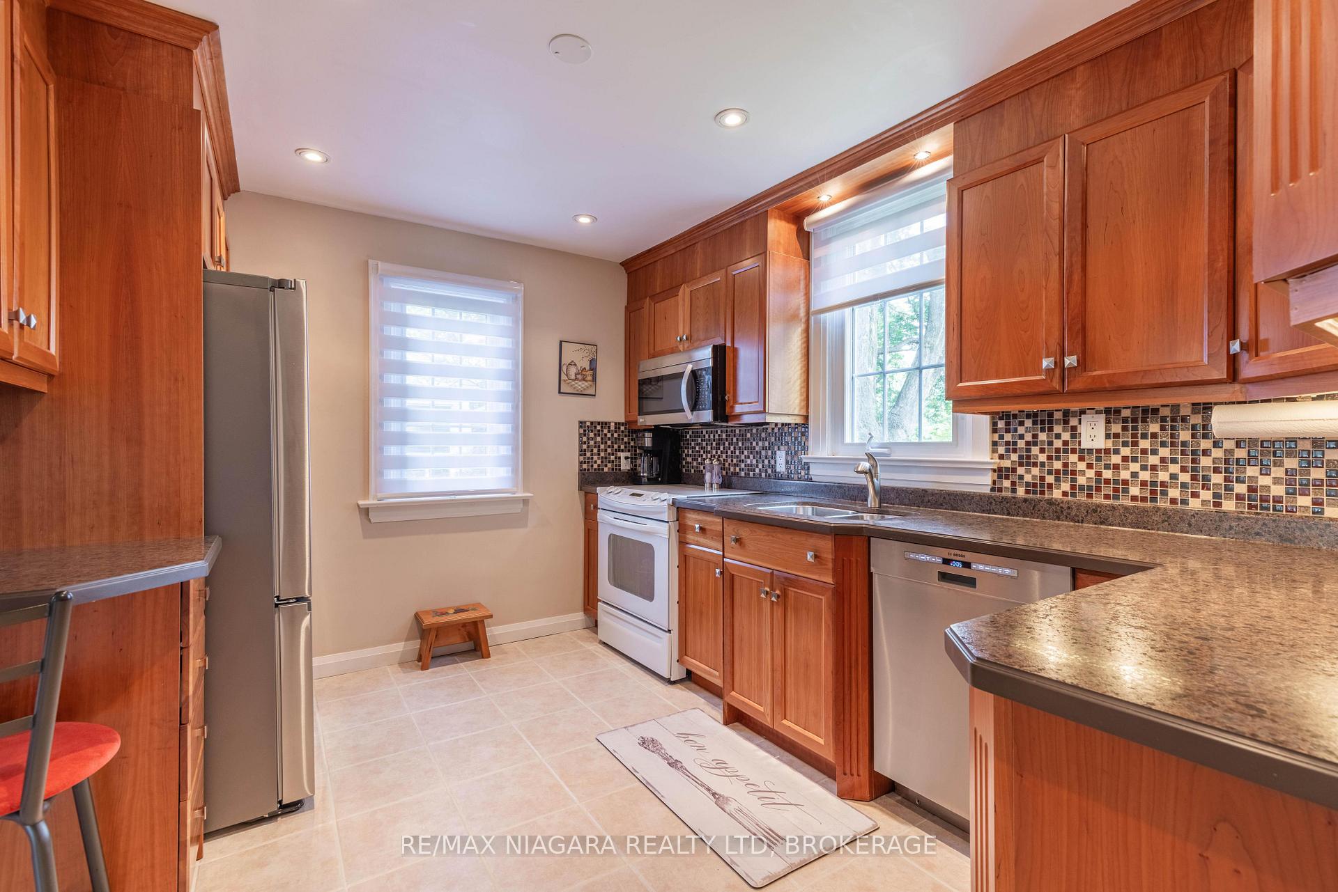 Photo 9 of 368 Linwell Road, St. Catharines, Vine/Linwell — HOMEH