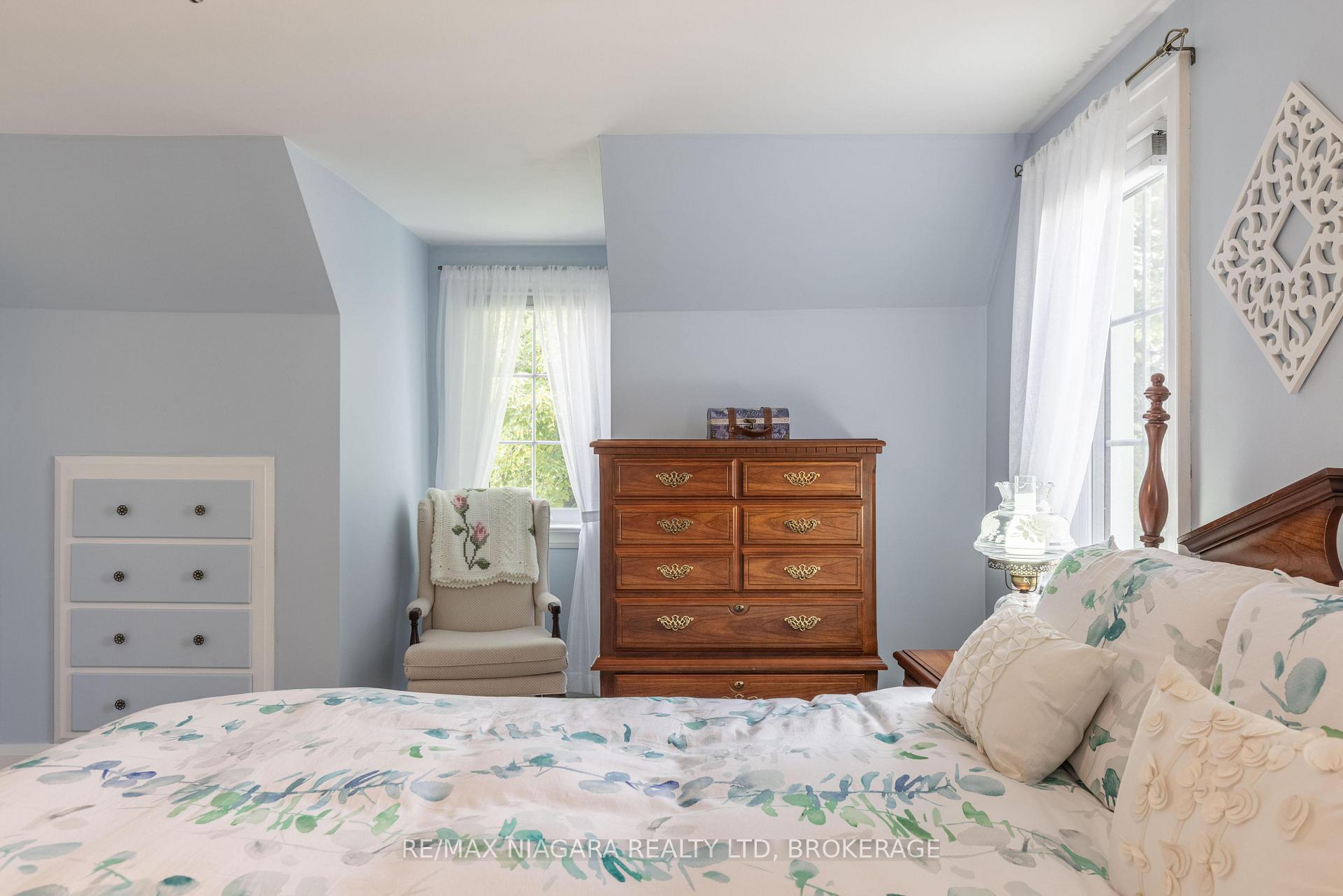 Photo 18 of 368 Linwell Road, St. Catharines, Vine/Linwell — HOMEH