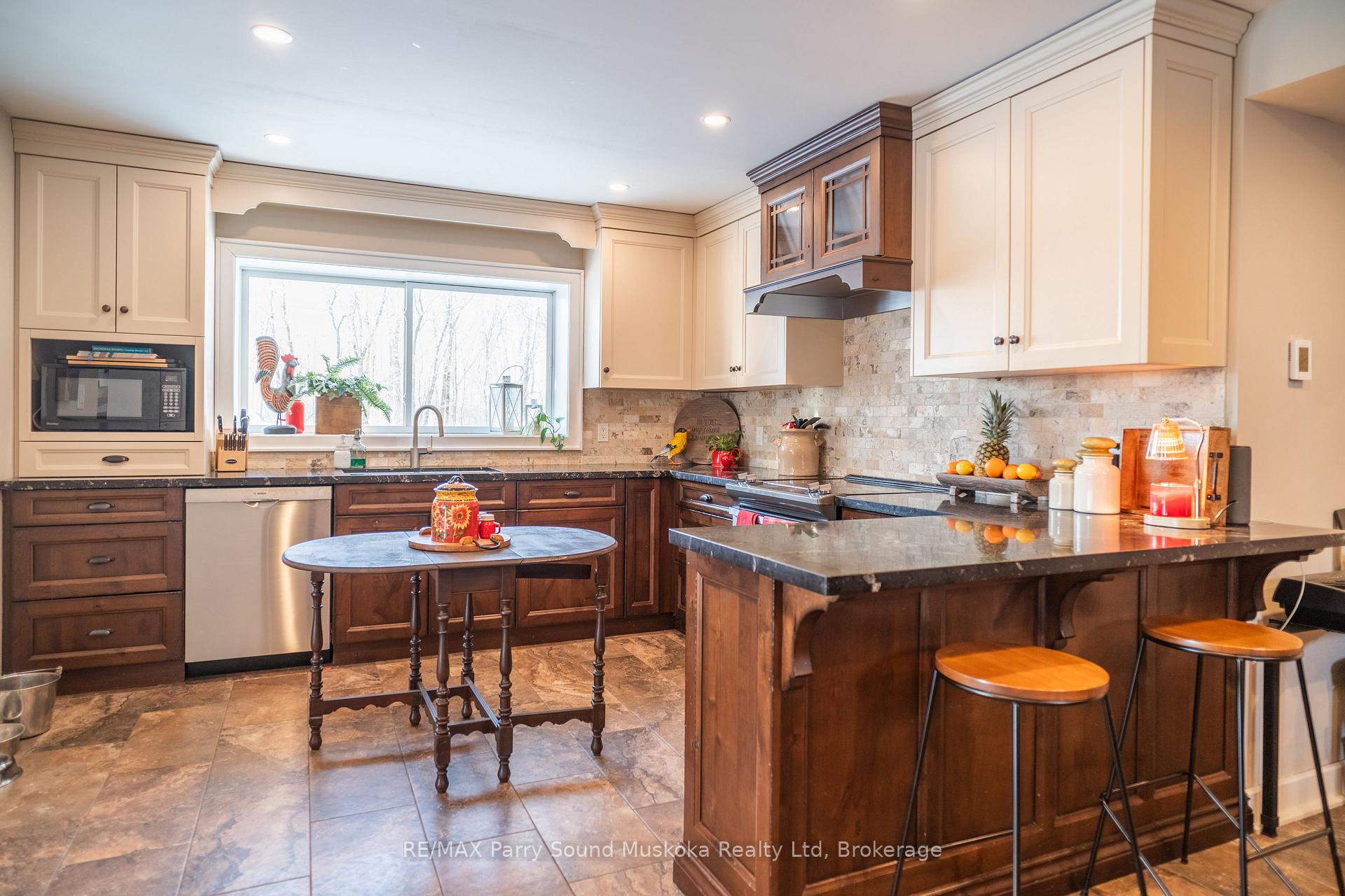 Photo 6 of 51 Hardies Road, McKellar — HOMEH