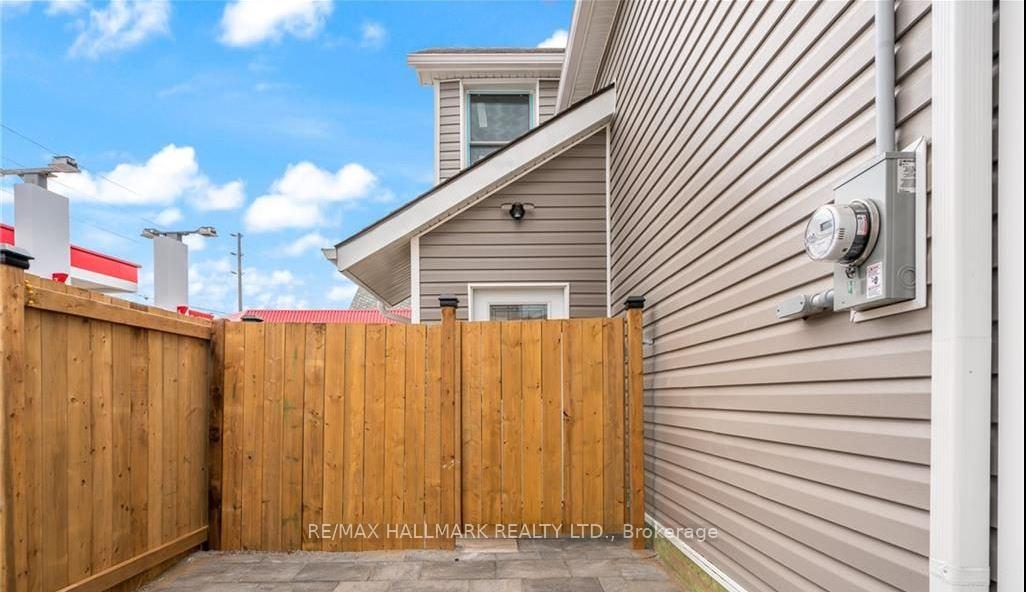Photo 3 of 1 Tasker Street, St. Catharines, E. Chester — HOMEH