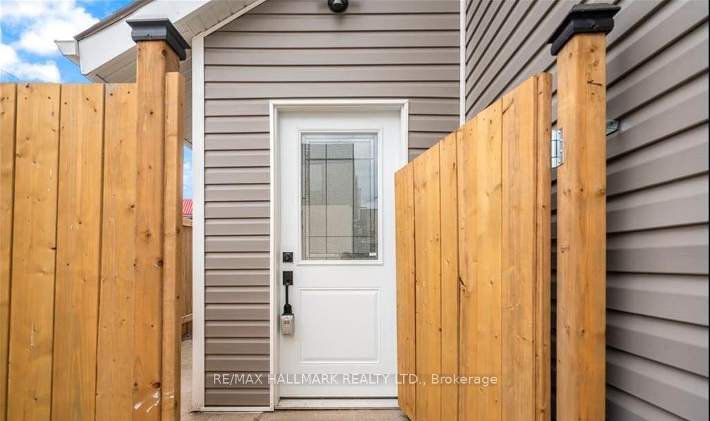 Photo 4 of 1 Tasker Street, St. Catharines, E. Chester — HOMEH