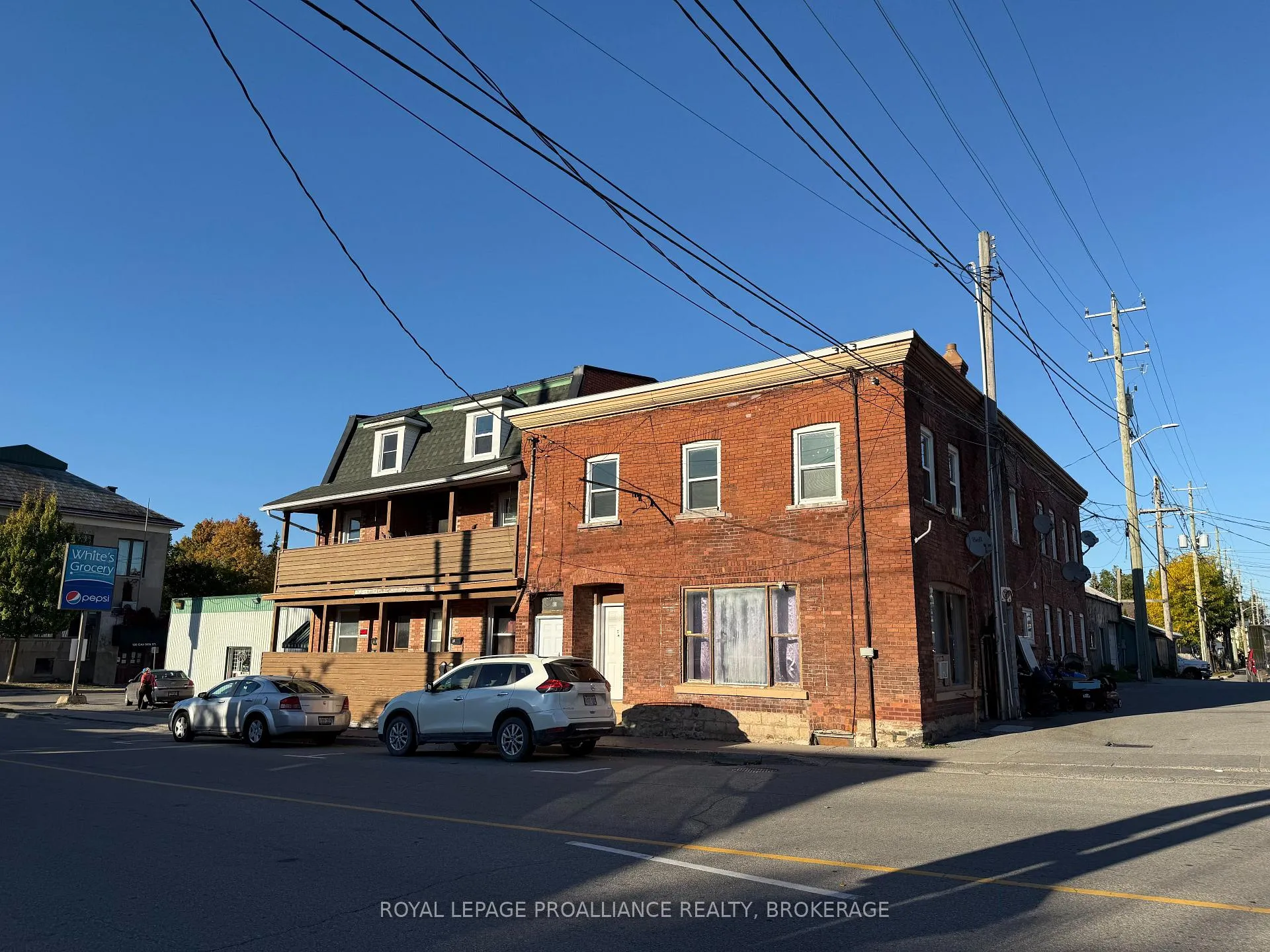 Front of 79-89 Stone Street N