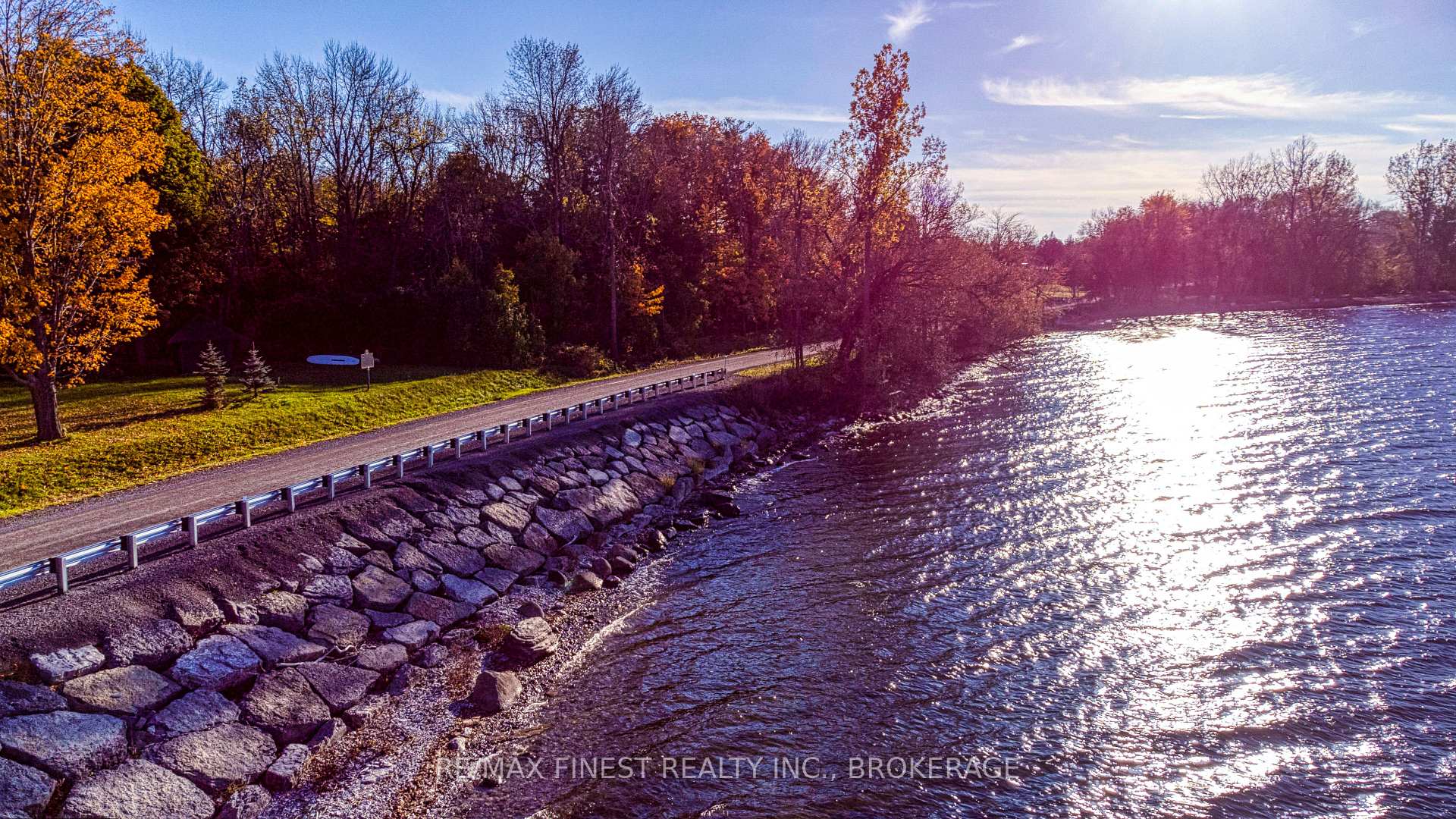 Photo 17 of 14100 Front Road, Frontenac Islands, The Islands — HOMEH