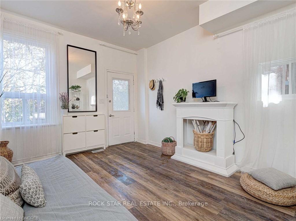 Photo 6 of 12 William Street, Hamilton, Landsdale — HOMEH