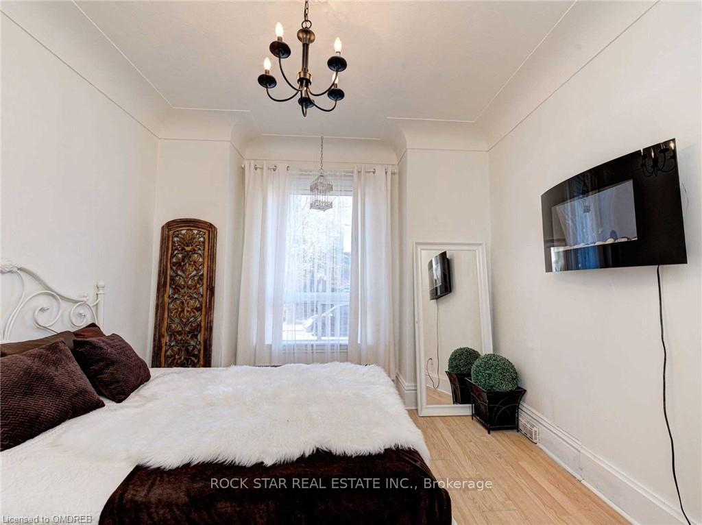 Photo 14 of 12 William Street, Hamilton, Landsdale — HOMEH