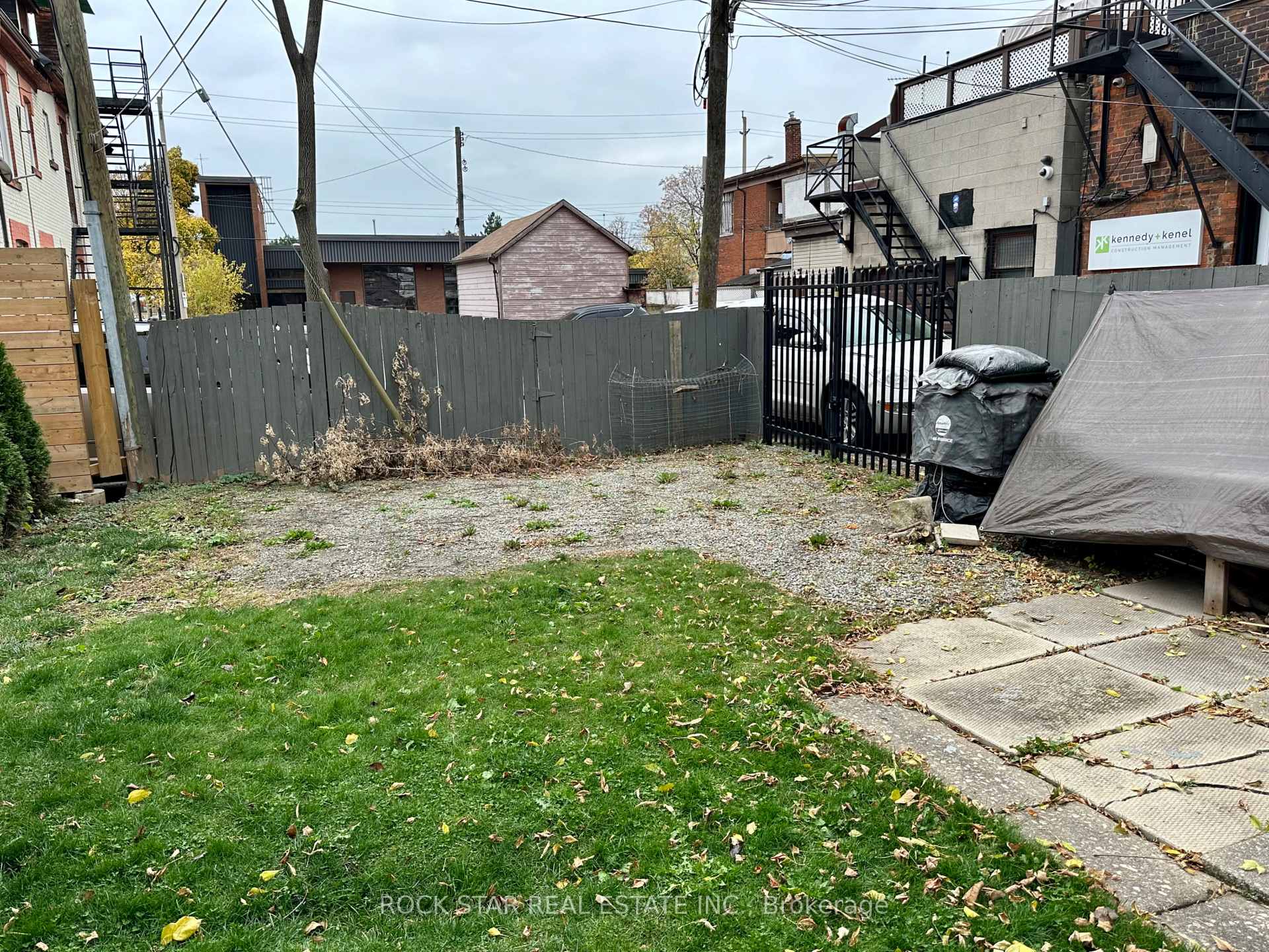 Photo 33 of 12 William Street, Hamilton, Landsdale — HOMEH