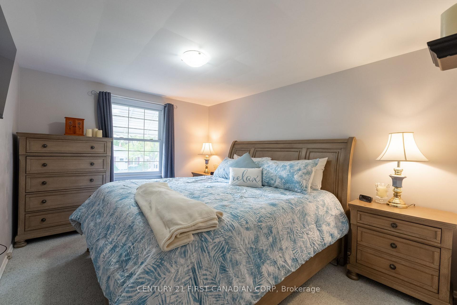 Photo 13 of 53 Dunwich Drive, St. Thomas — HOMEH