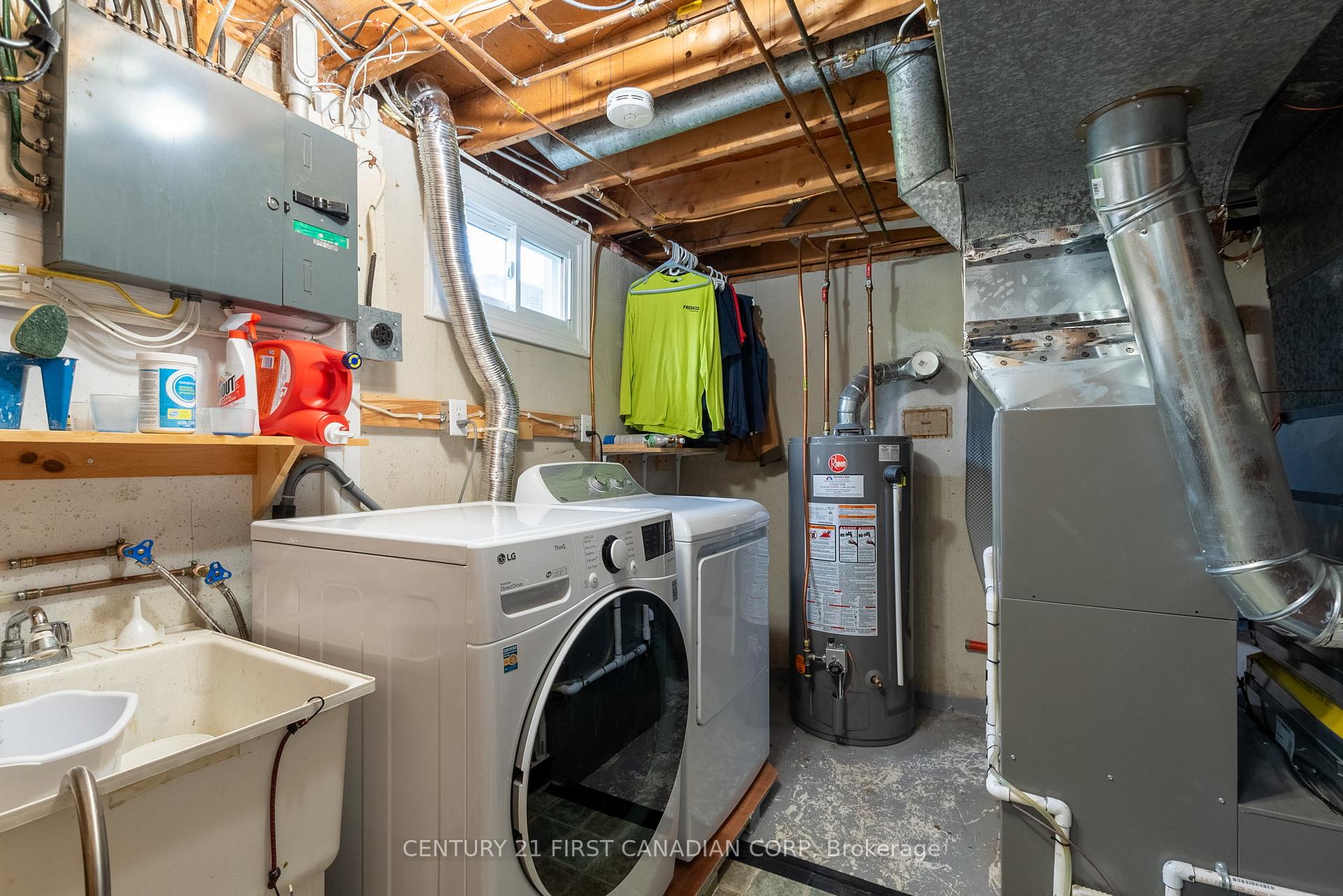 Photo 26 of 53 Dunwich Drive, St. Thomas — HOMEH