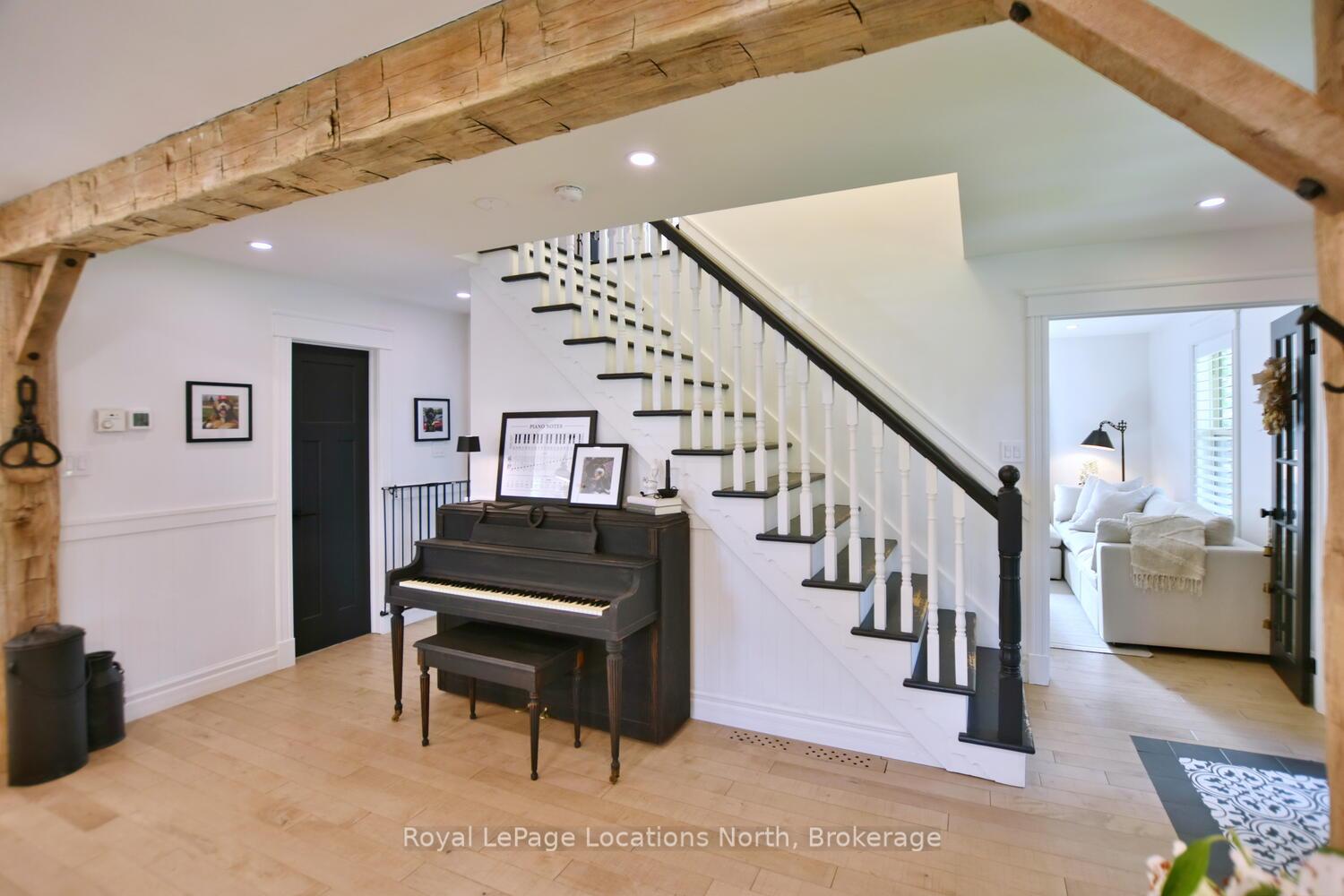 Photo 5 of 44 Napier Street E, Blue Mountains — HOMEH