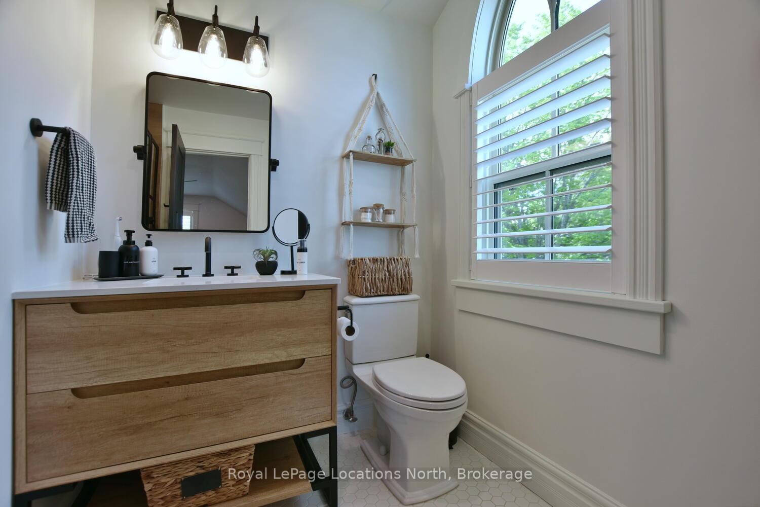 Photo 20 of 44 Napier Street E, Blue Mountains — HOMEH