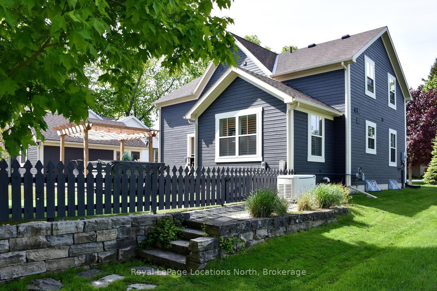 Photo 37 of 44 Napier Street E, Blue Mountains — HOMEH
