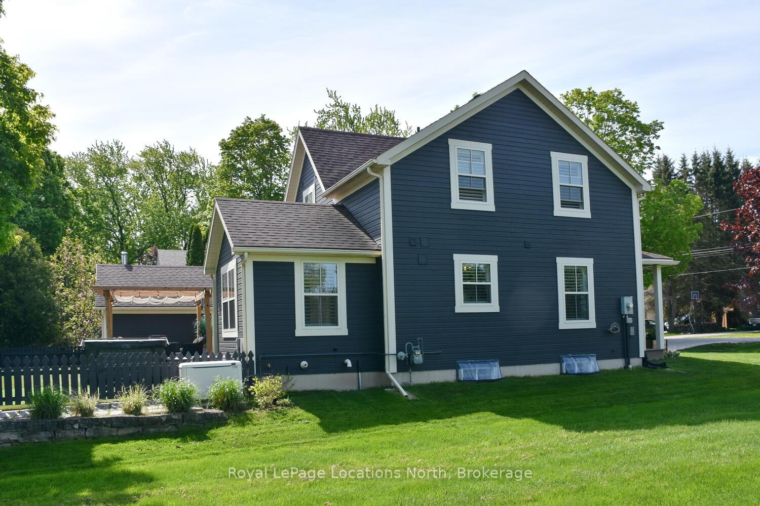 Photo 36 of 44 Napier Street E, Blue Mountains — HOMEH