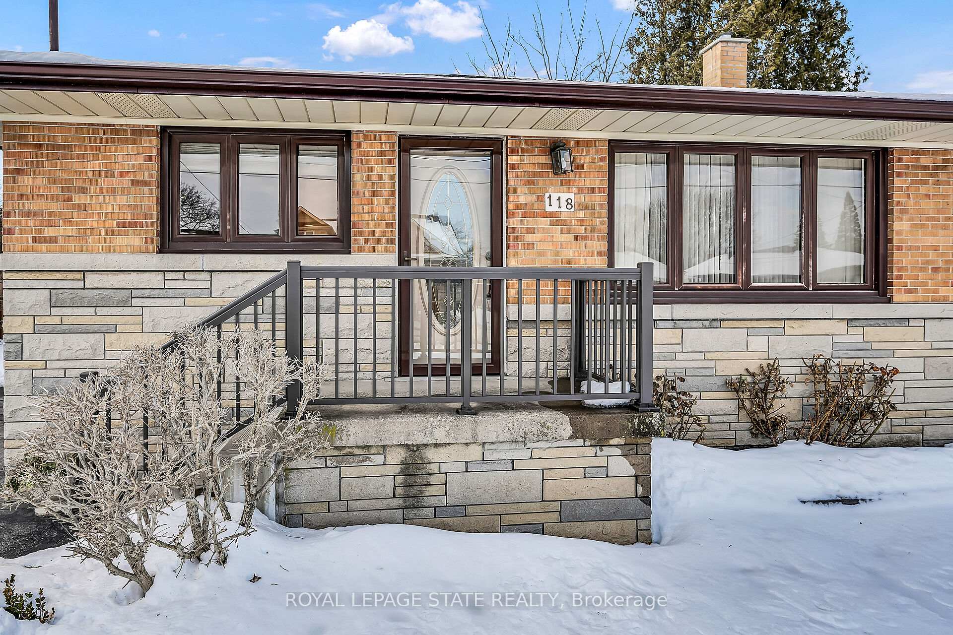 Photo 4 of 118 Charlotte Street, Hamilton, Rosedale — HOMEH