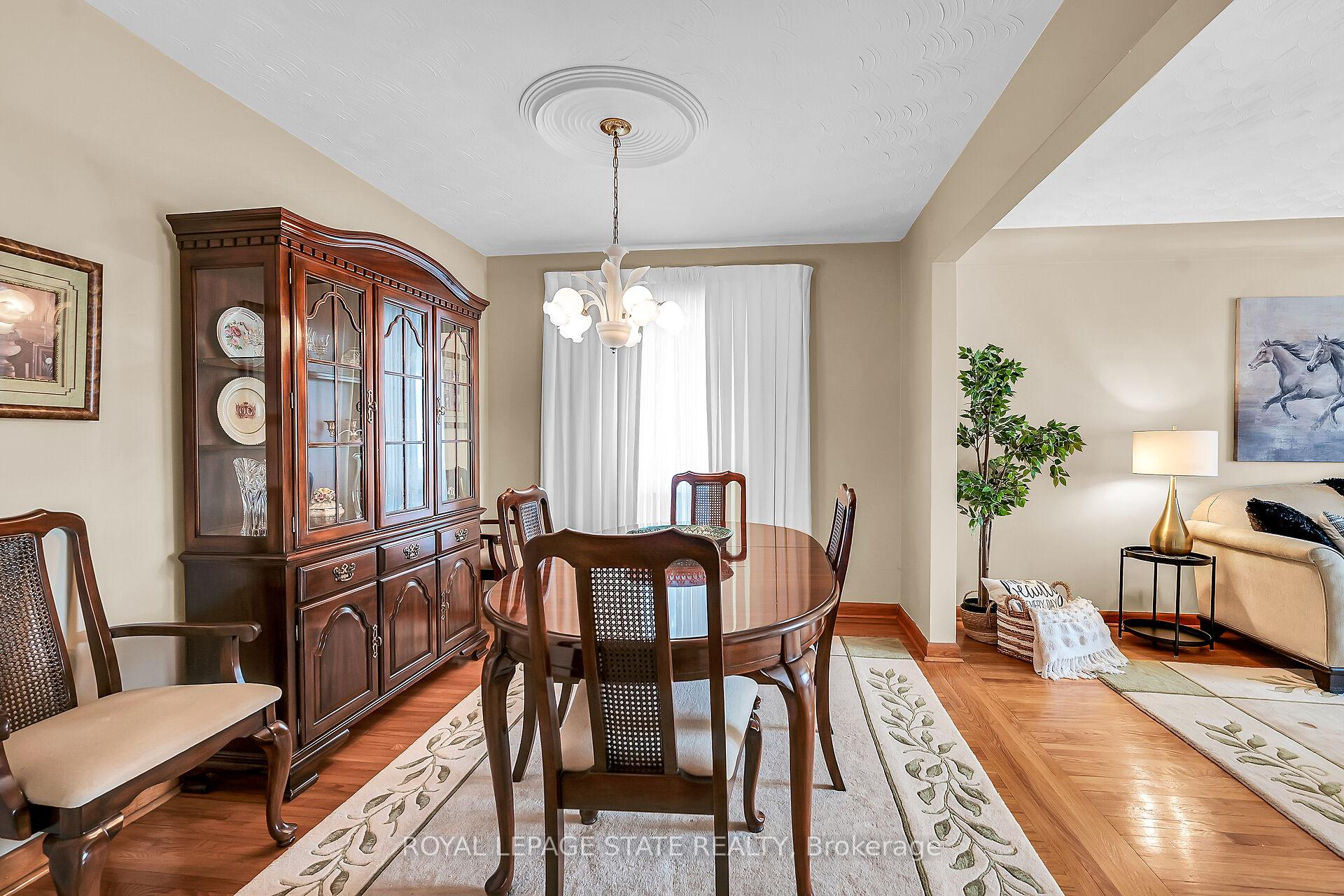 Photo 10 of 118 Charlotte Street, Hamilton, Rosedale — HOMEH