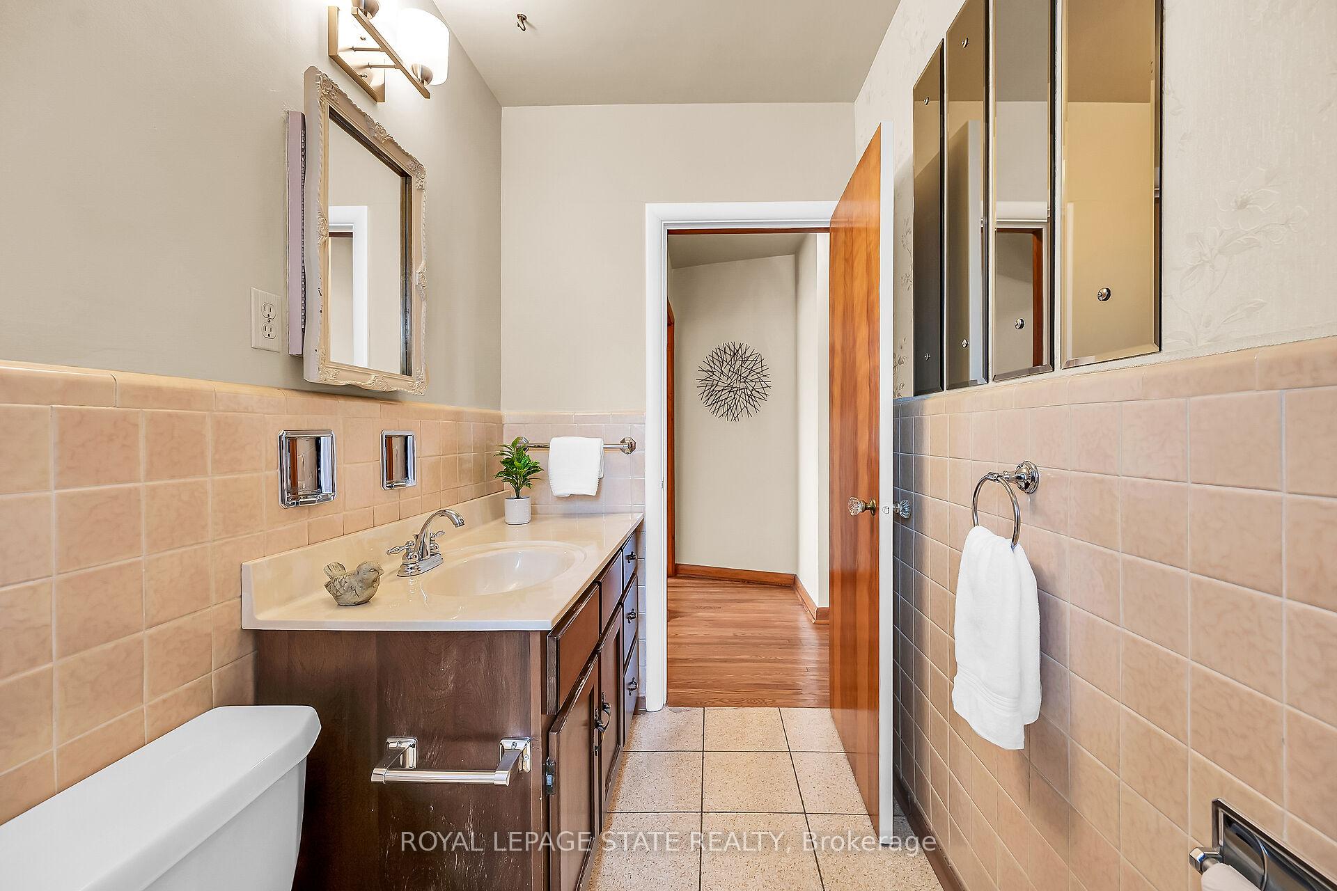 Photo 24 of 118 Charlotte Street, Hamilton, Rosedale — HOMEH
