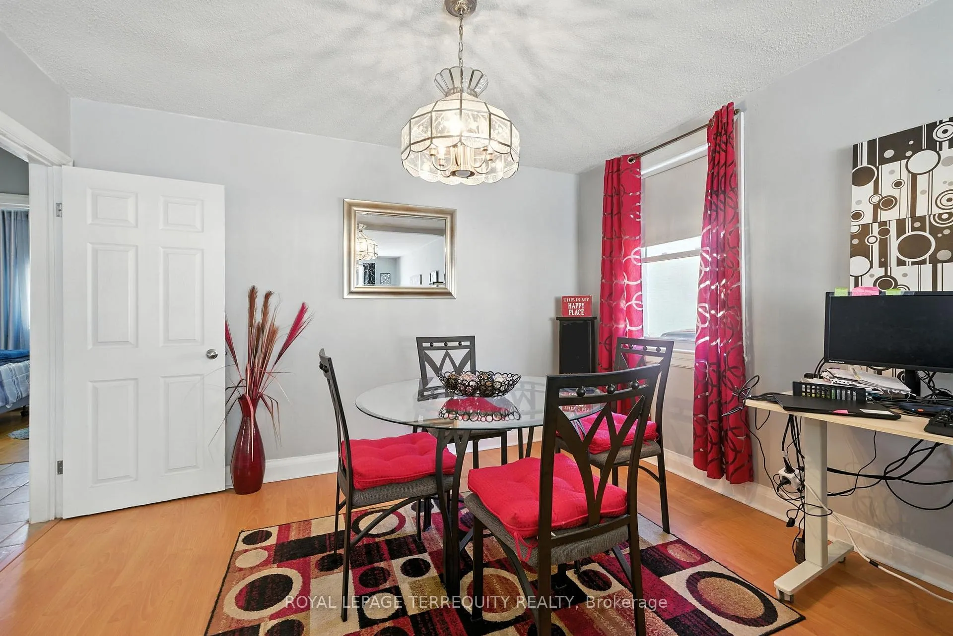 Photo 9 of 254 Cadillac Avenue S, Oshawa, Central — HOMEH