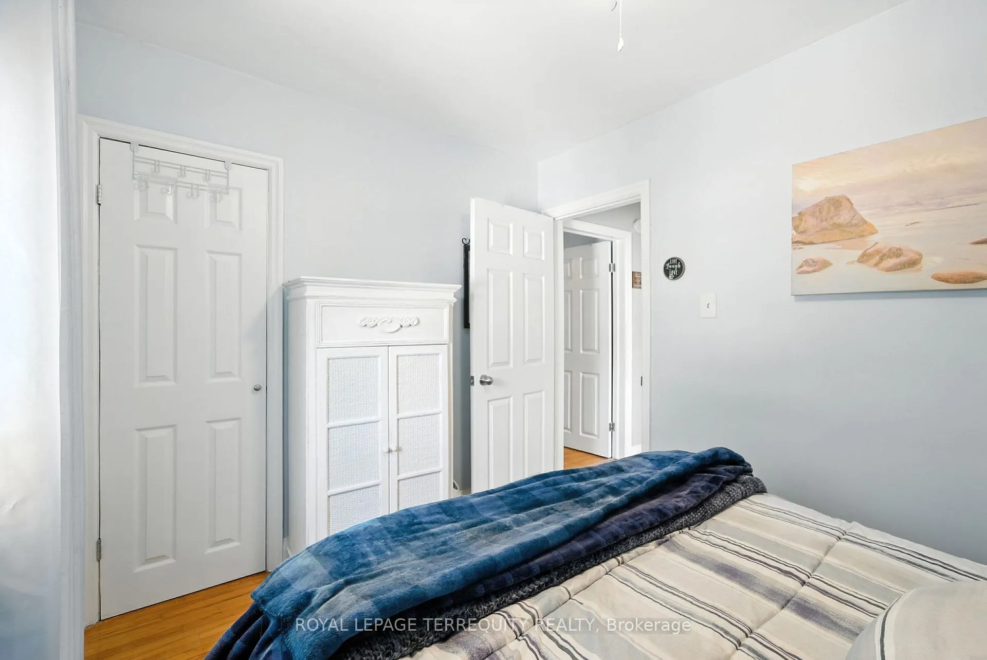Photo 17 of 254 Cadillac Avenue S, Oshawa, Central — HOMEH