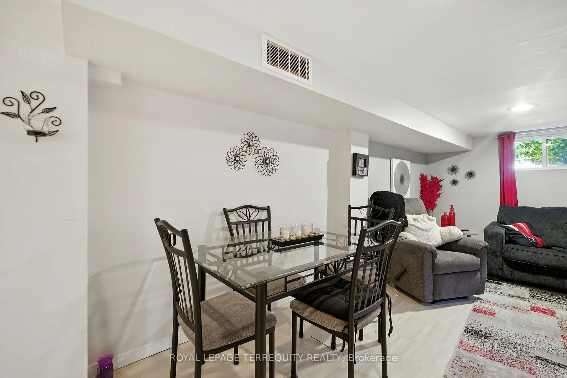 Photo 23 of 254 Cadillac Avenue S, Oshawa, Central — HOMEH