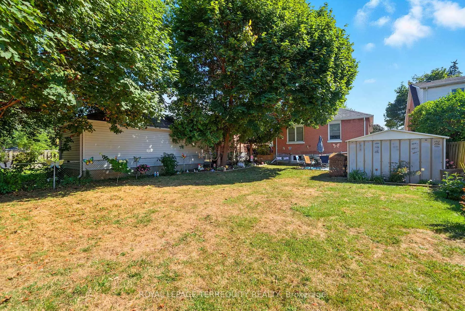 Photo 32 of 254 Cadillac Avenue S, Oshawa, Central — HOMEH