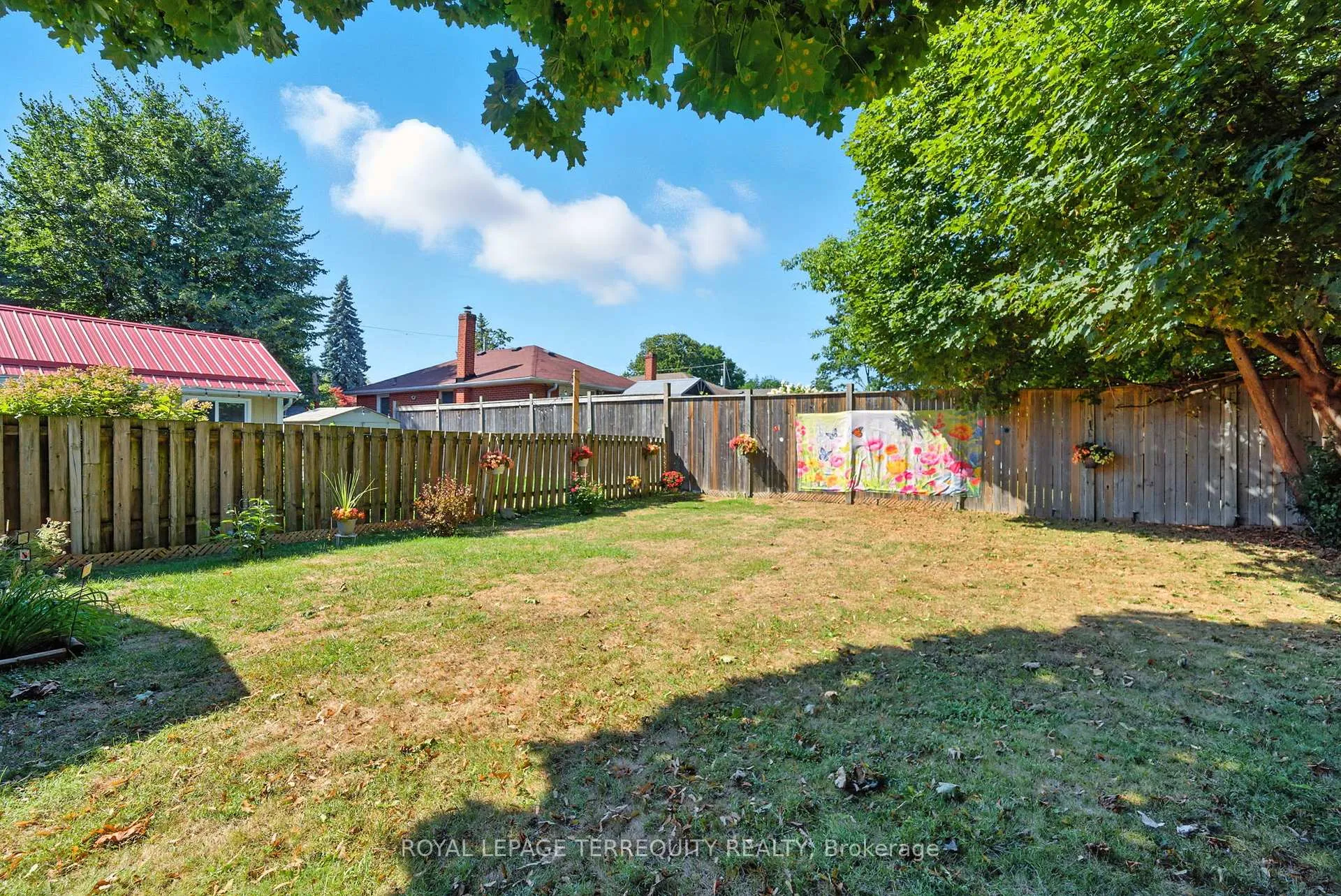 Photo 35 of 254 Cadillac Avenue S, Oshawa, Central — HOMEH