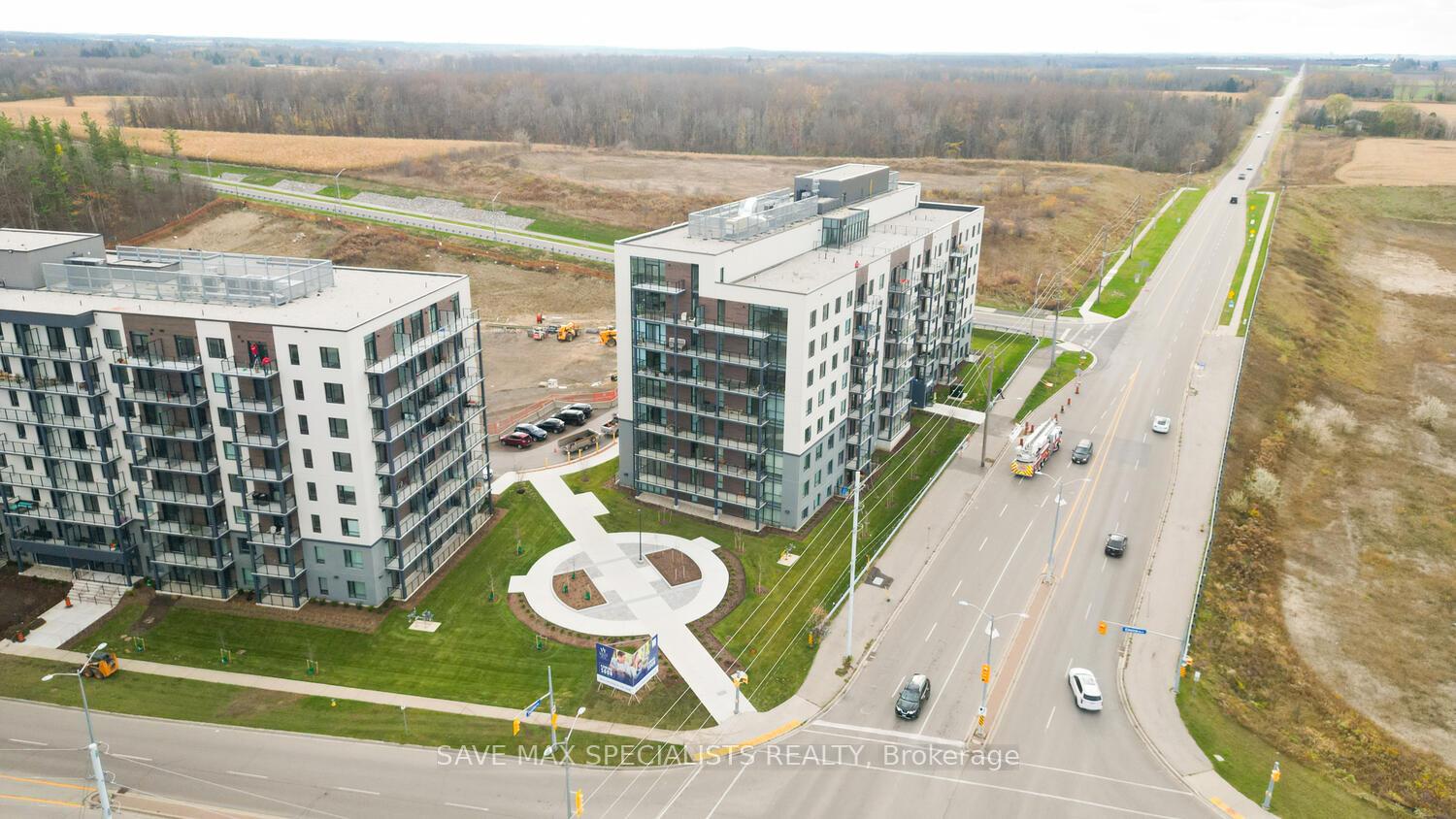 Photo 4 of Unit 407, 1098 Paisley Road, Guelph, Willow West/Sugarbush/West Acres — HOMEH