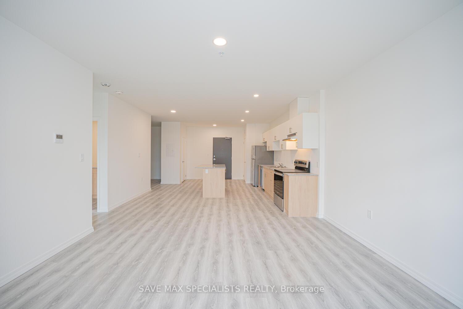 Photo 11 of Unit 407, 1098 Paisley Road, Guelph, Willow West/Sugarbush/West Acres — HOMEH
