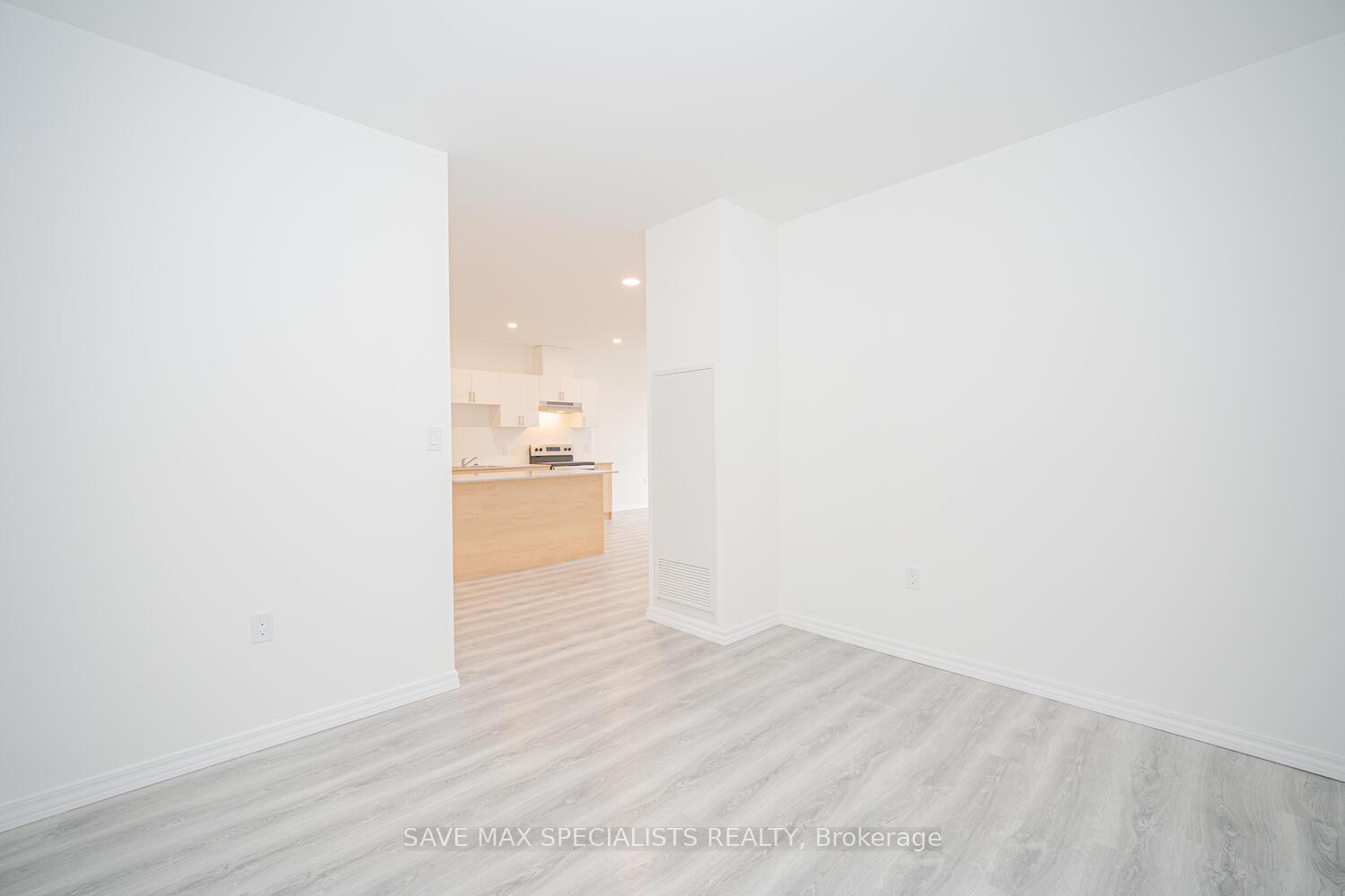 Photo 17 of Unit 407, 1098 Paisley Road, Guelph, Willow West/Sugarbush/West Acres — HOMEH