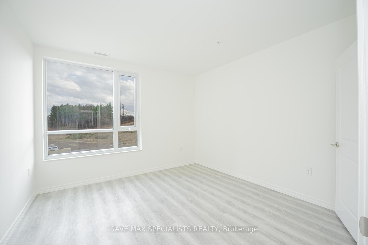Photo 20 of Unit 407, 1098 Paisley Road, Guelph, Willow West/Sugarbush/West Acres — HOMEH