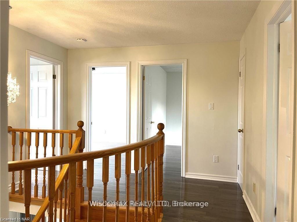 Photo 20 of 61 Barbican Trail, St. Catharines, Burleigh Hill — HOMEH