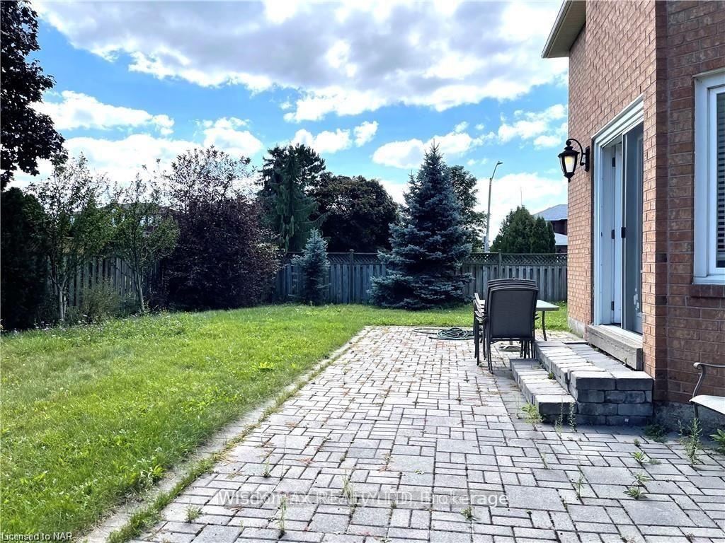 Photo 27 of 61 Barbican Trail, St. Catharines, Burleigh Hill — HOMEH