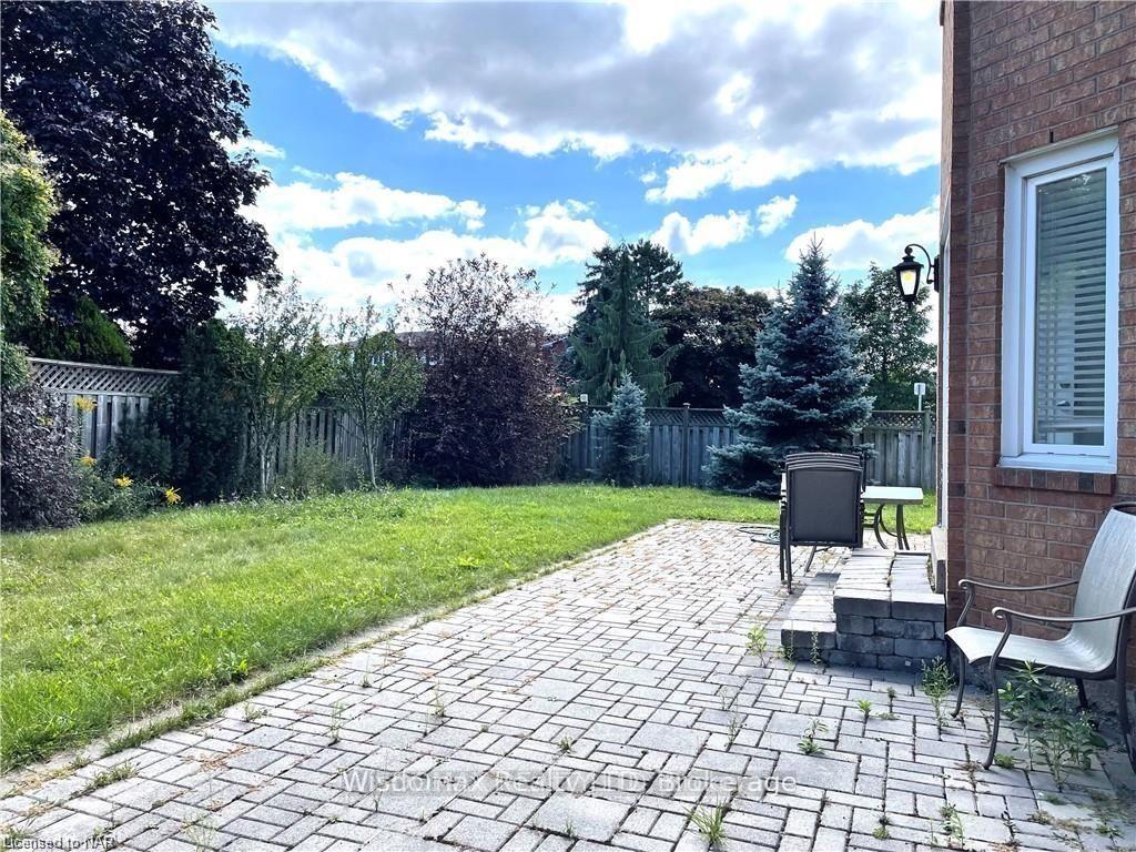 Photo 29 of 61 Barbican Trail, St. Catharines, Burleigh Hill — HOMEH