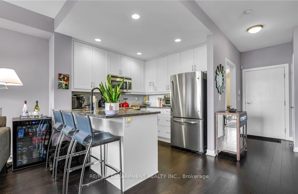 Photo 3 of Unit 1305, 551 Maple Avenue, Burlington, Brant — HOMEH