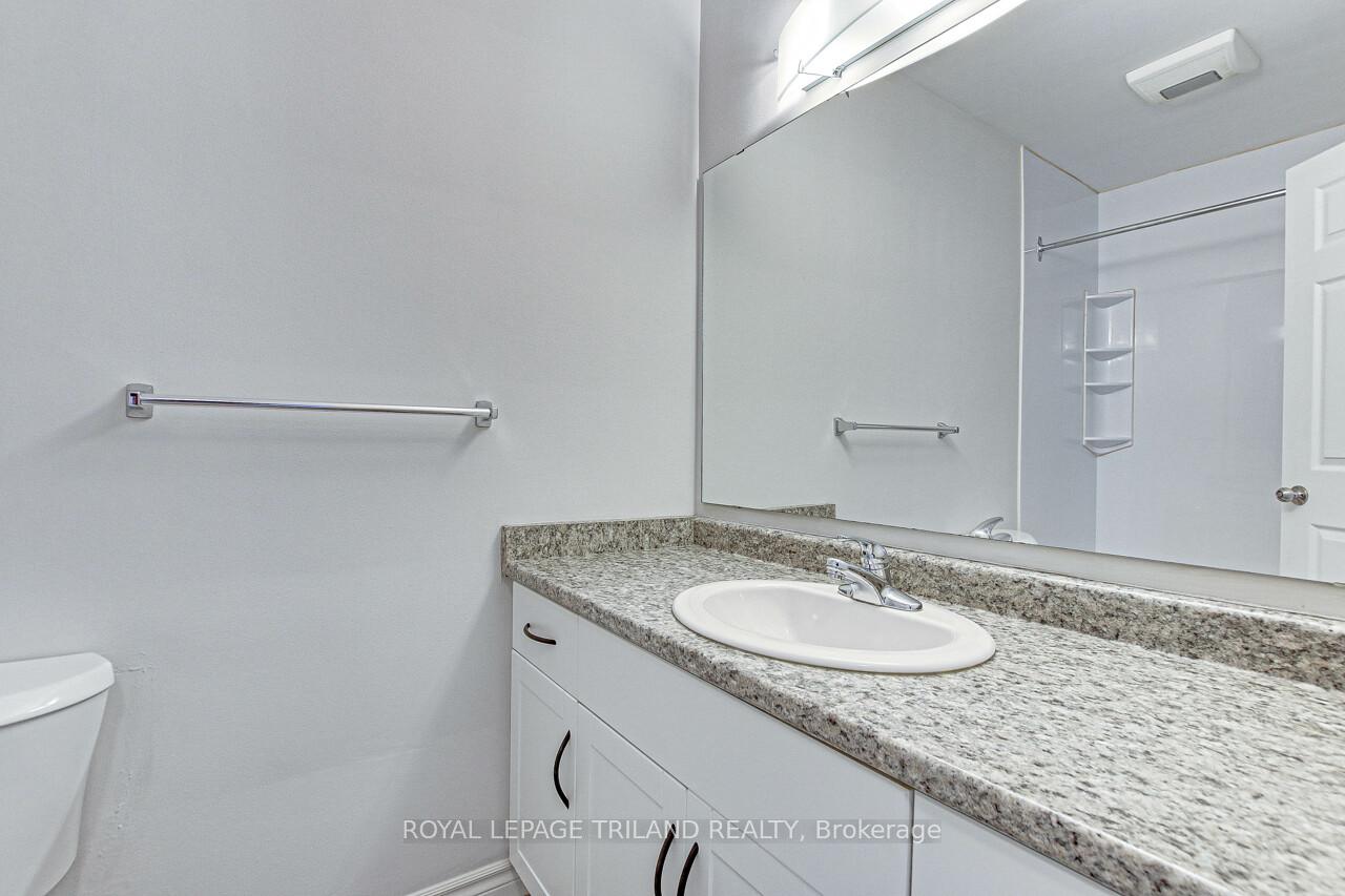Photo 15 of 5 Vanier Place, St. Thomas — HOMEH