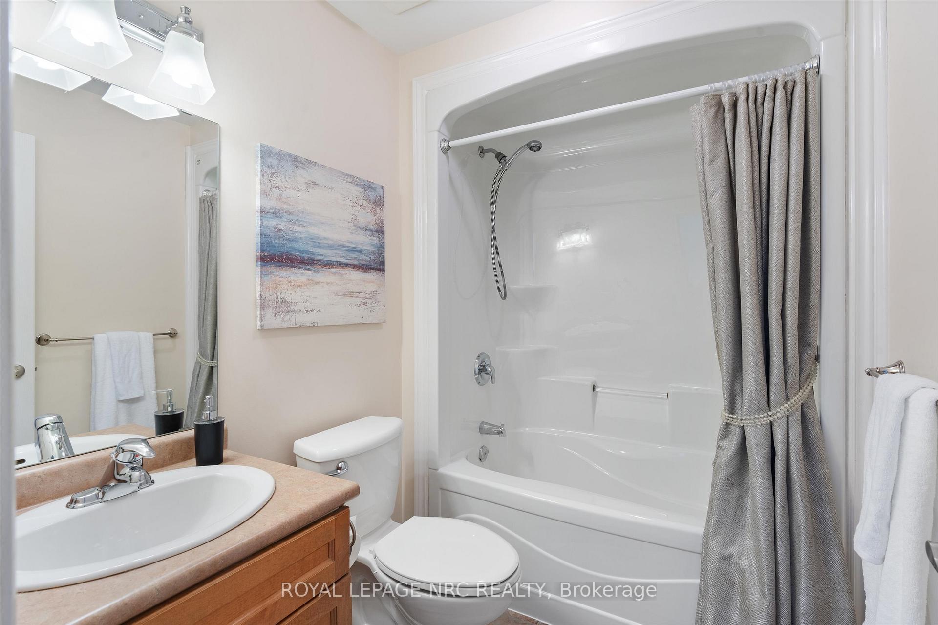 Photo 18 of 4 Avery Crescent, St. Catharines, Oakdale — HOMEH