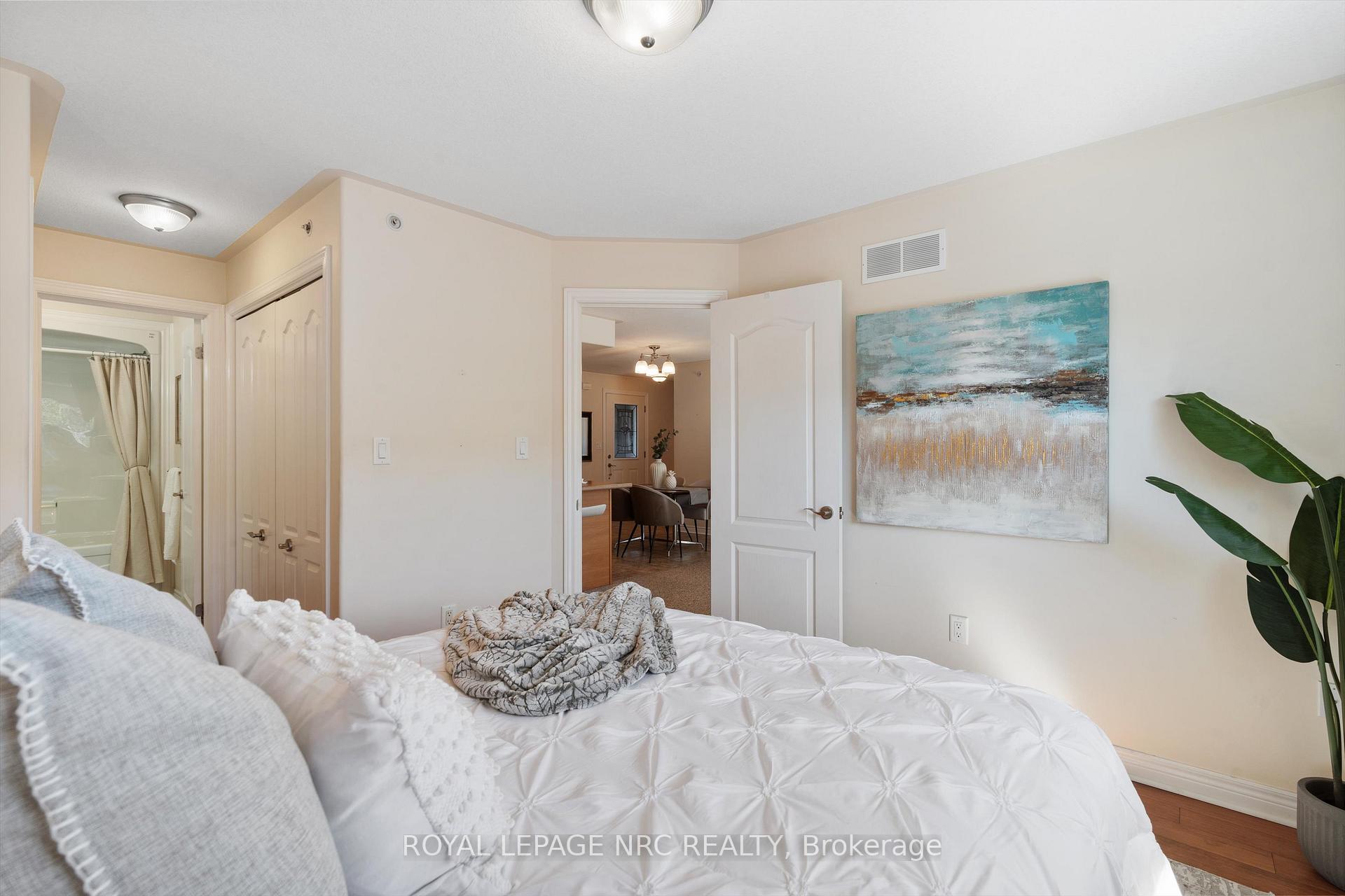 Photo 21 of 4 Avery Crescent, St. Catharines, Oakdale — HOMEH