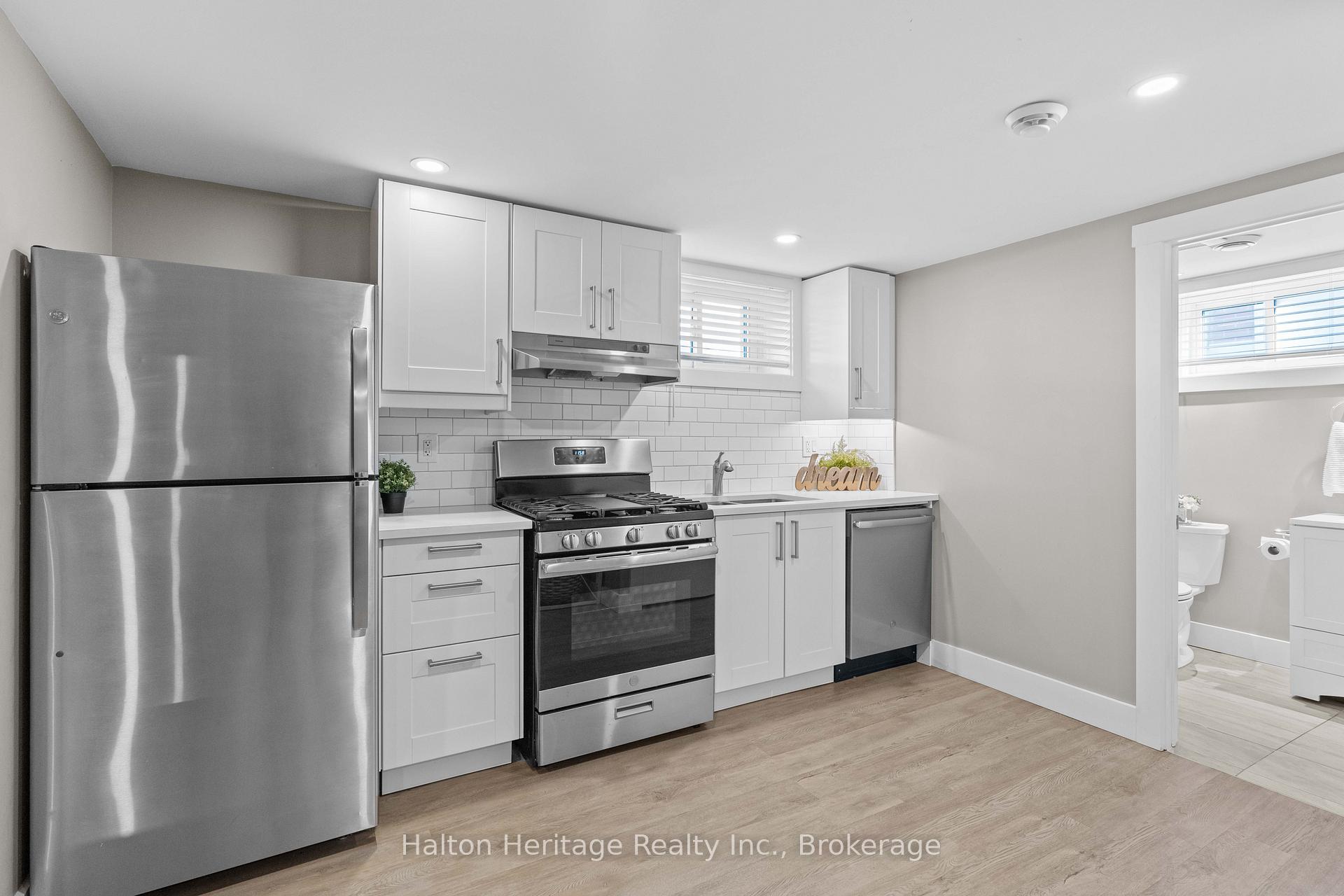 Photo 9 of 39 Wildewood Avenue, Hamilton, Huntington — HOMEH