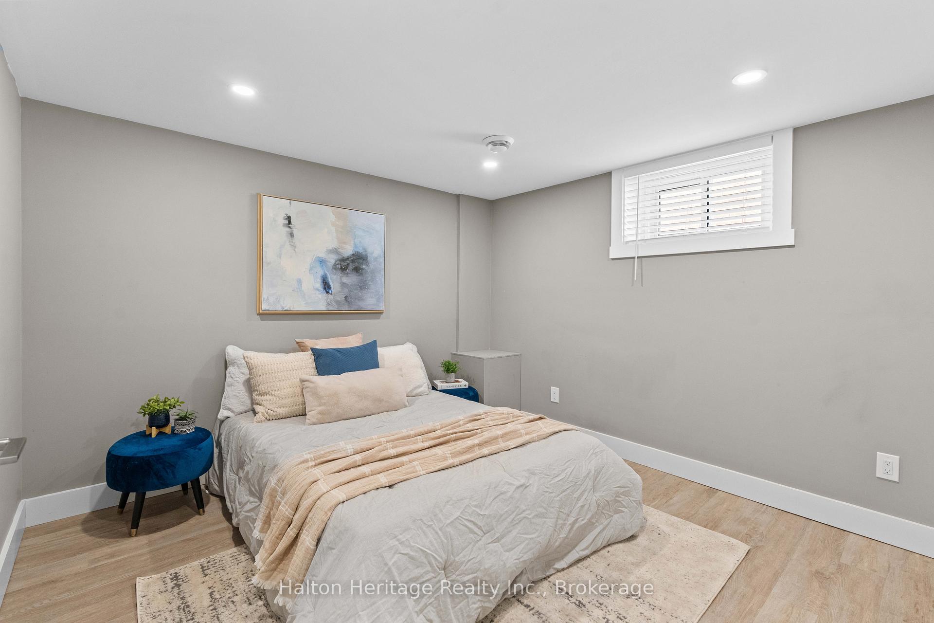 Photo 13 of 39 Wildewood Avenue, Hamilton, Huntington — HOMEH
