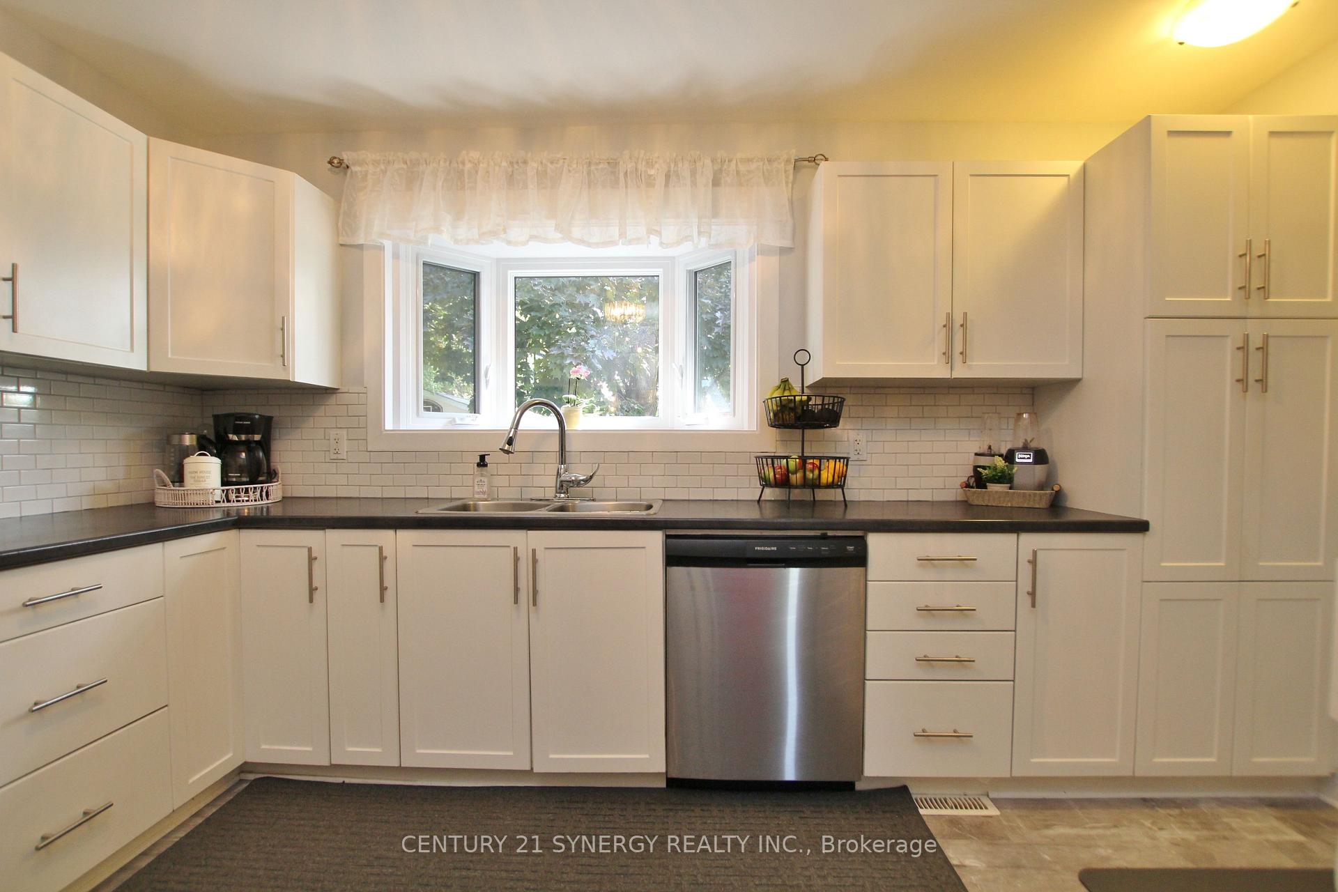 Photo 13 of 6164 Ottawa Street, Ottawa, Richmond — HOMEH