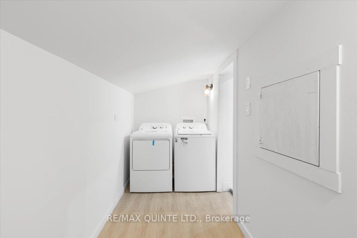 Photo 11 of 171 Front Street W, Stirling-Rawdon, Stirling Ward — HOMEH